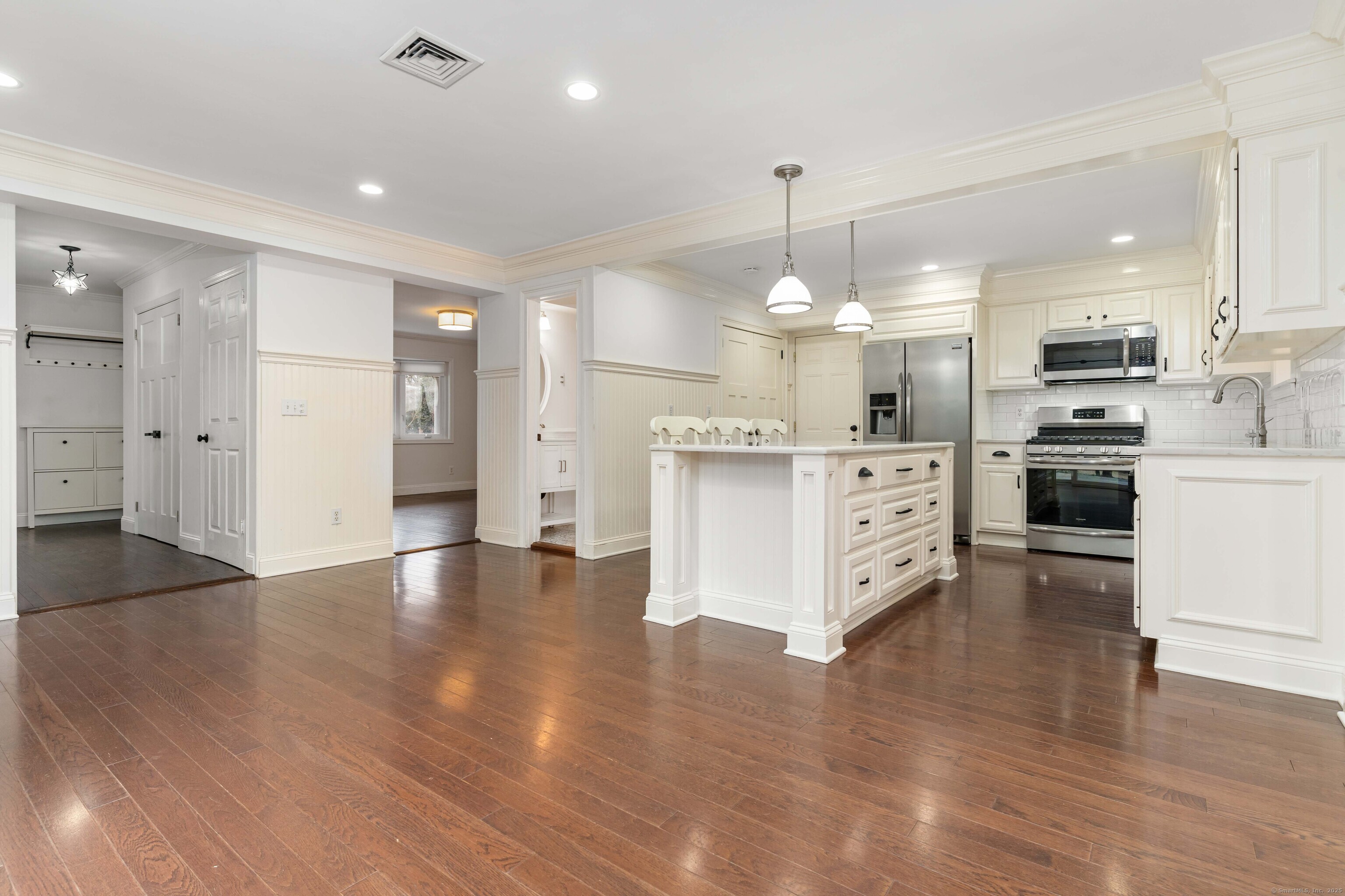 288 Stamford Avenue