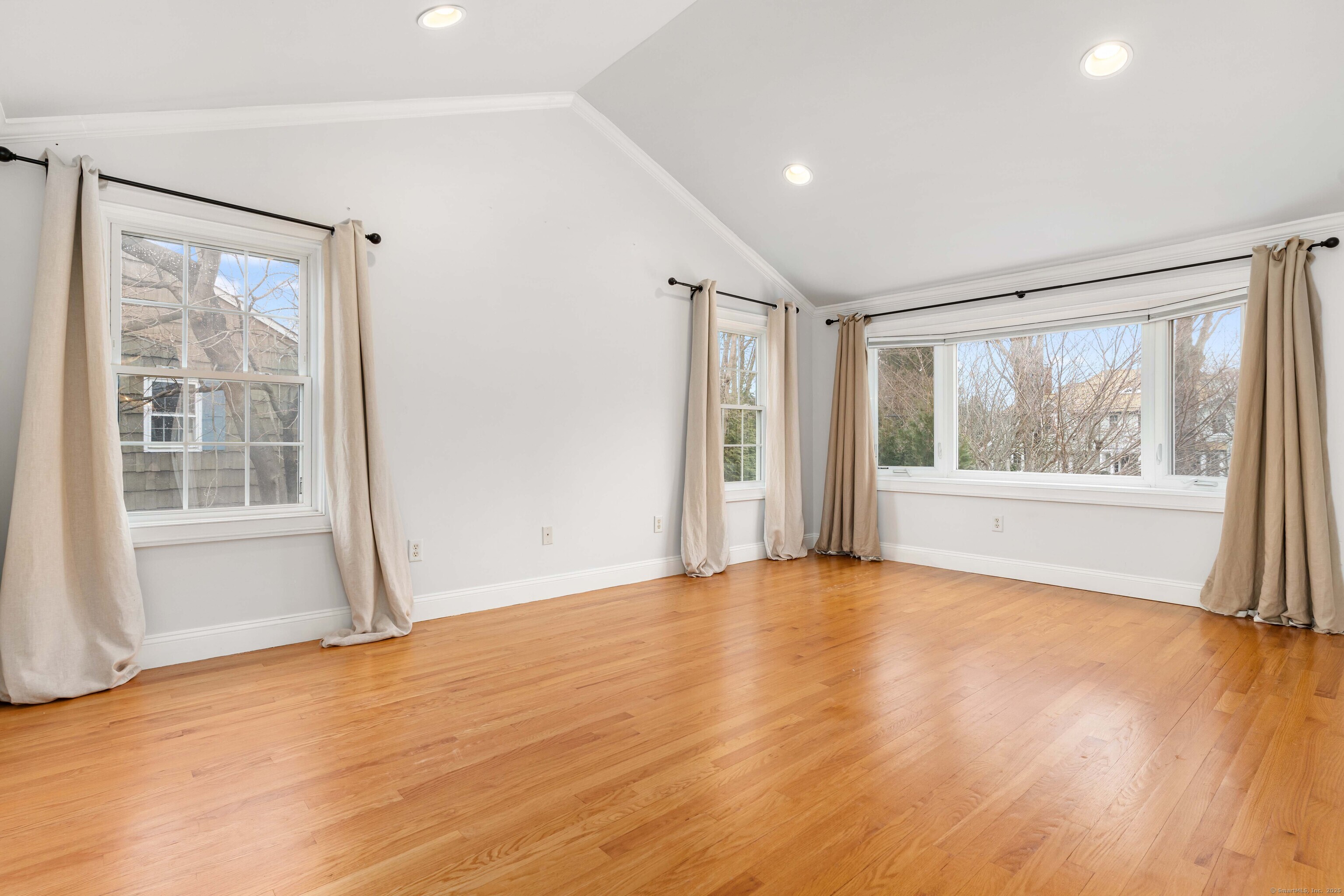 288 Stamford Avenue