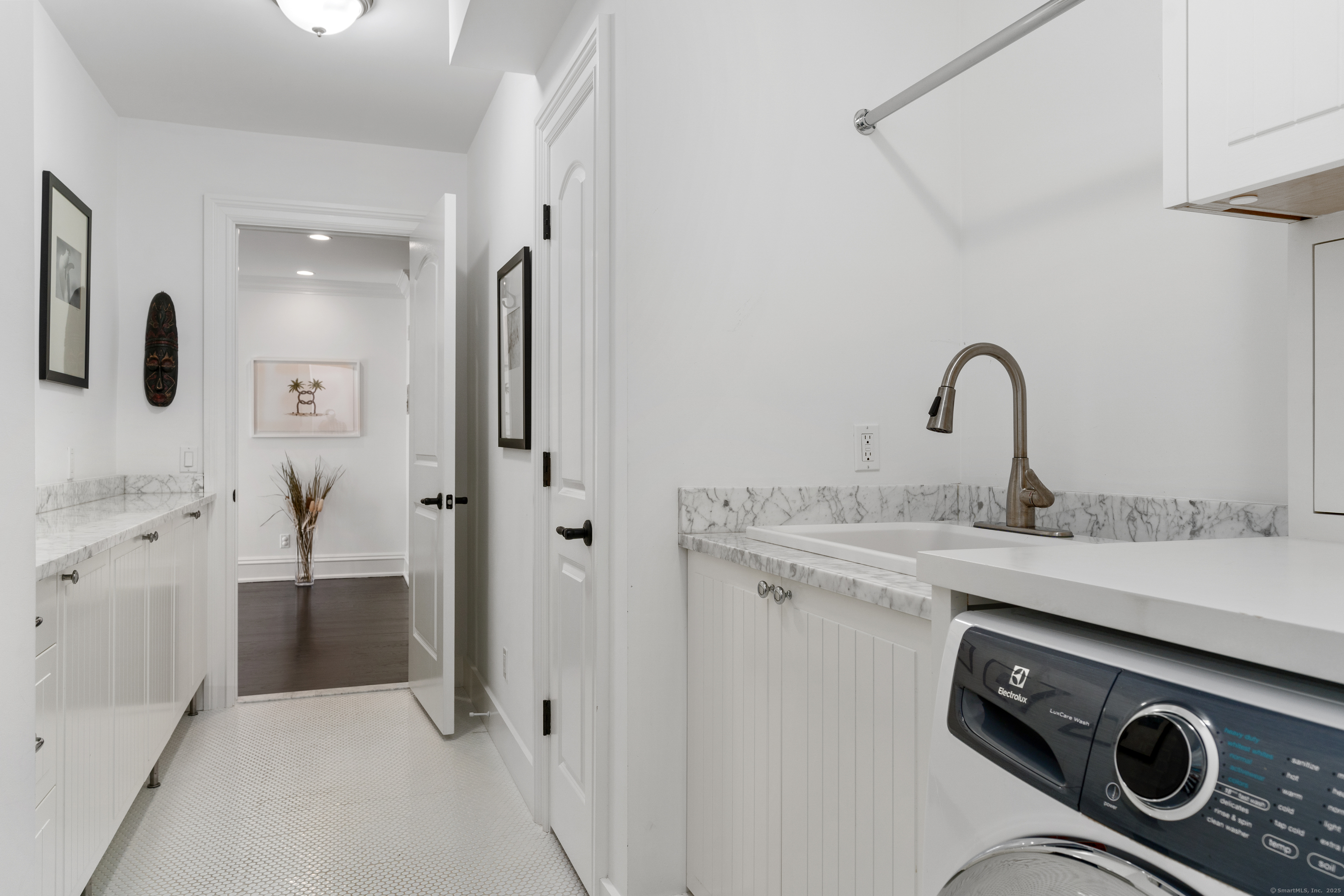 279 Ocean Drive East