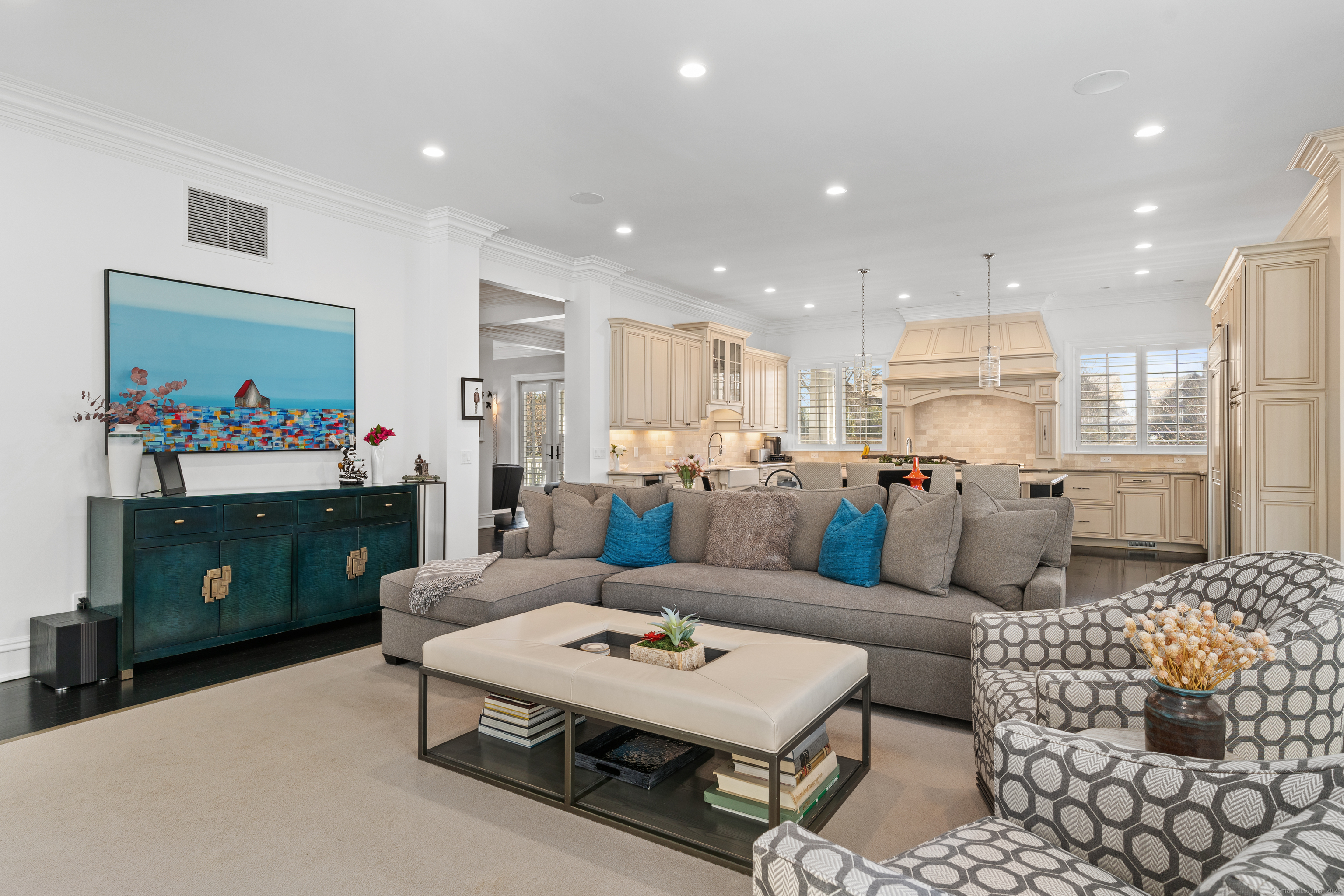 279 Ocean Drive East