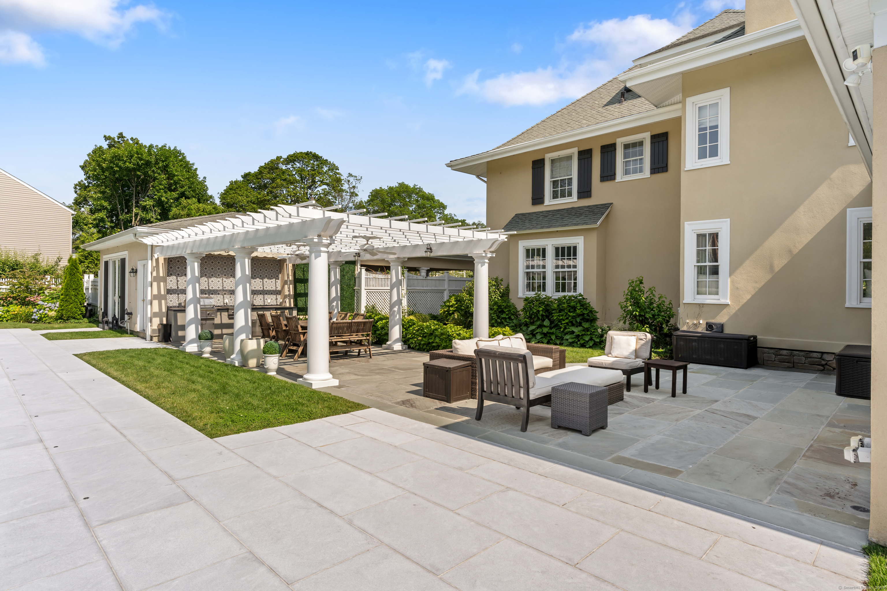 336 Ocean Drive West