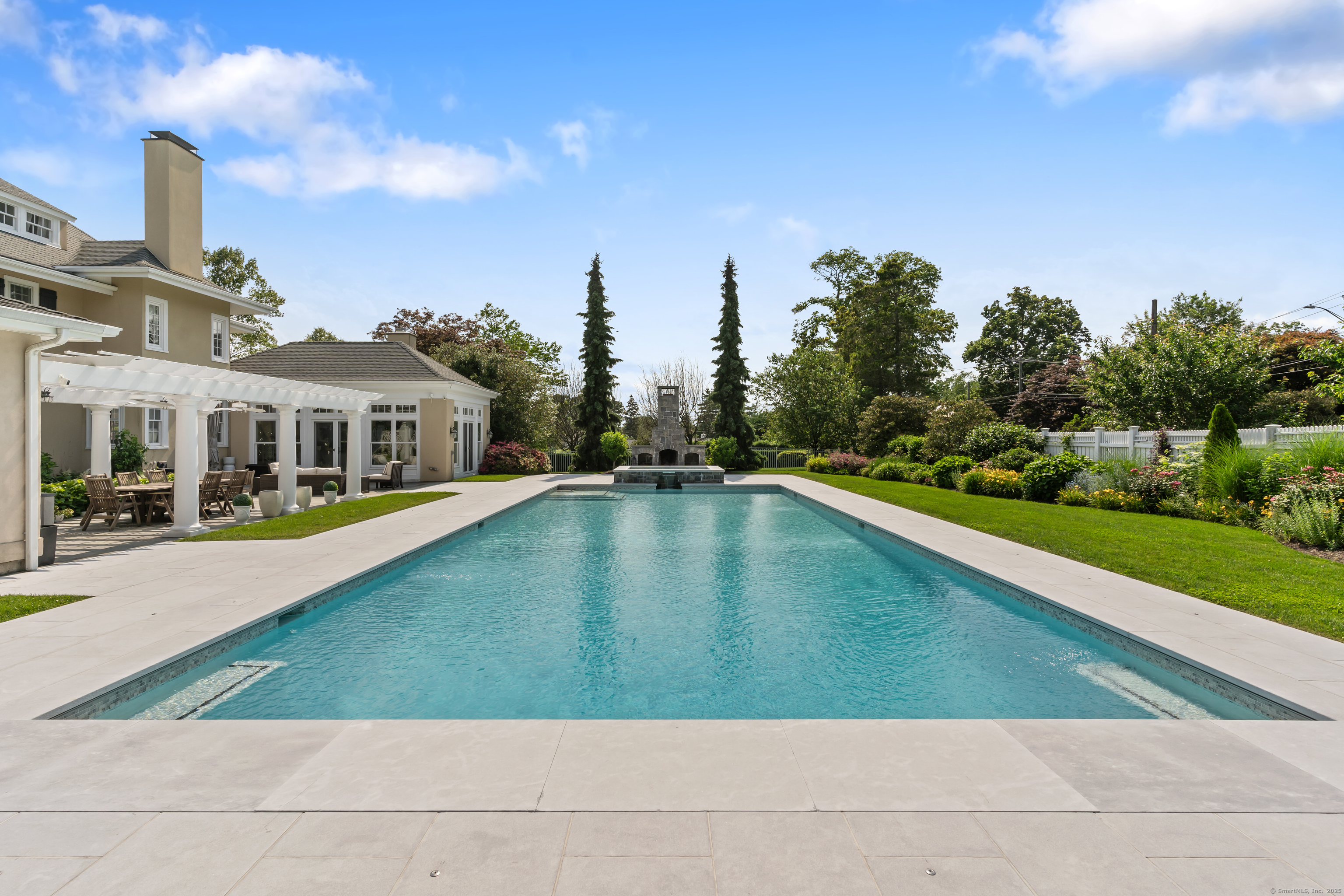 336 Ocean Drive West