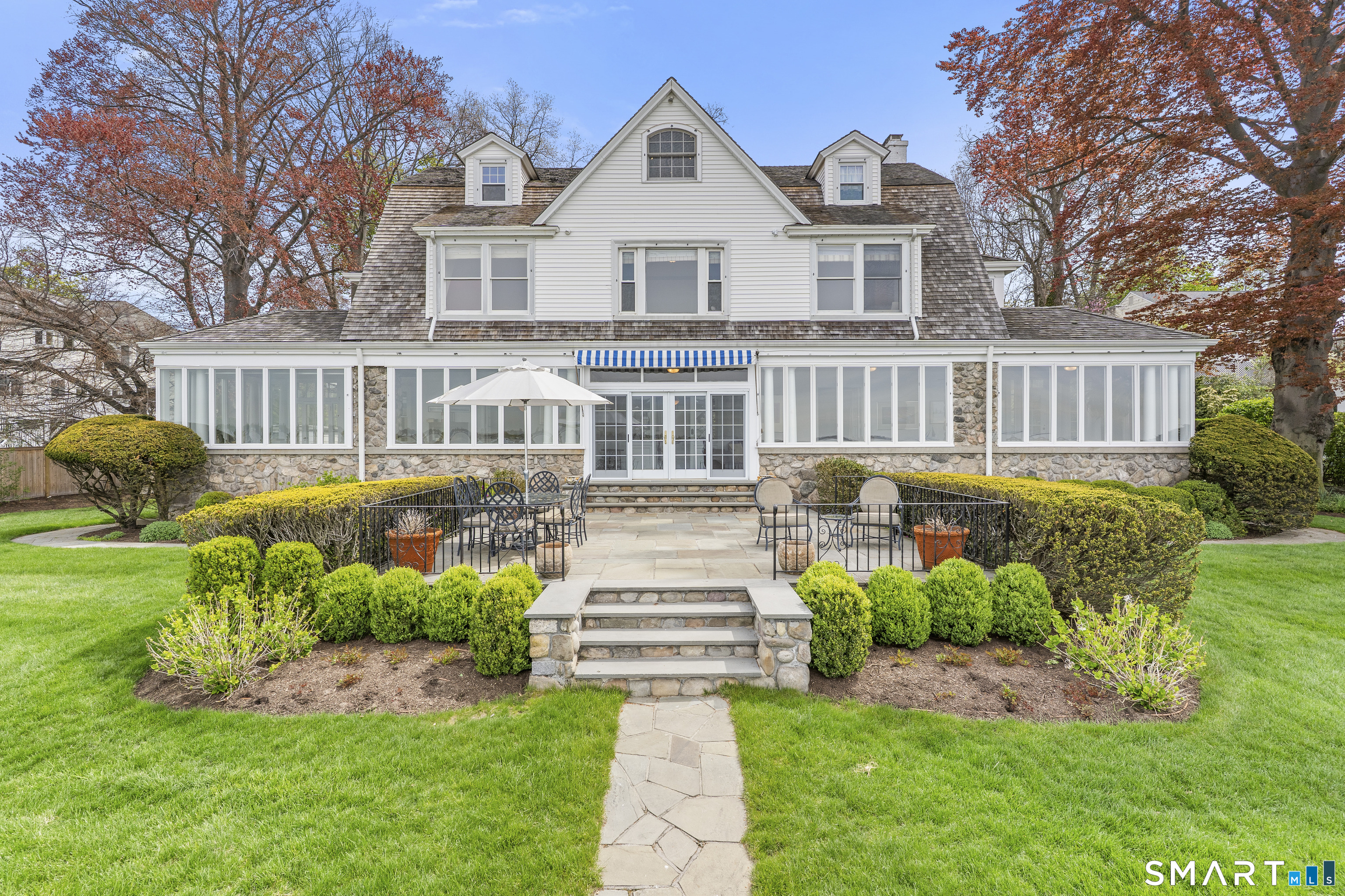 215 Ocean Drive West