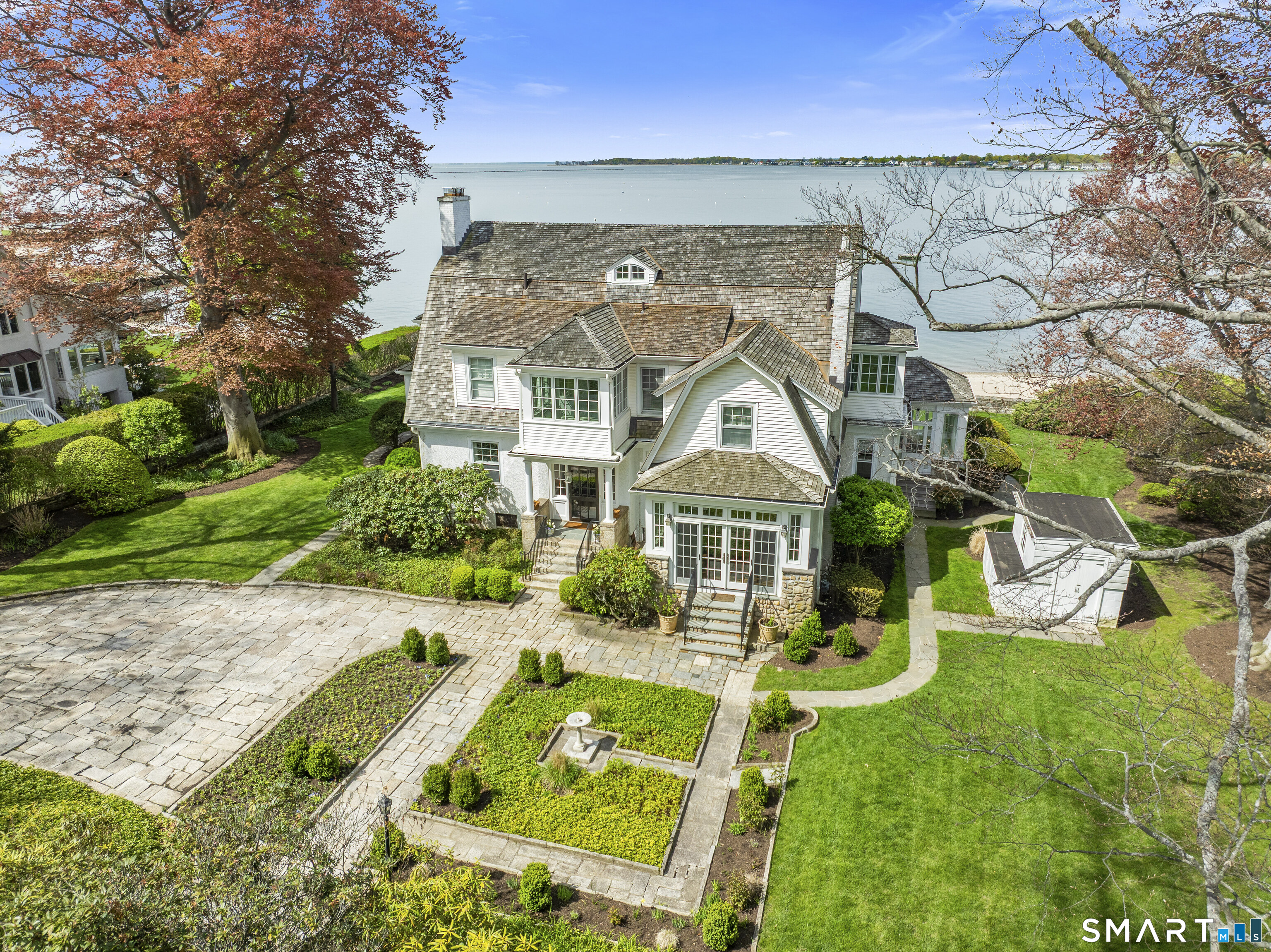 215 Ocean Drive West