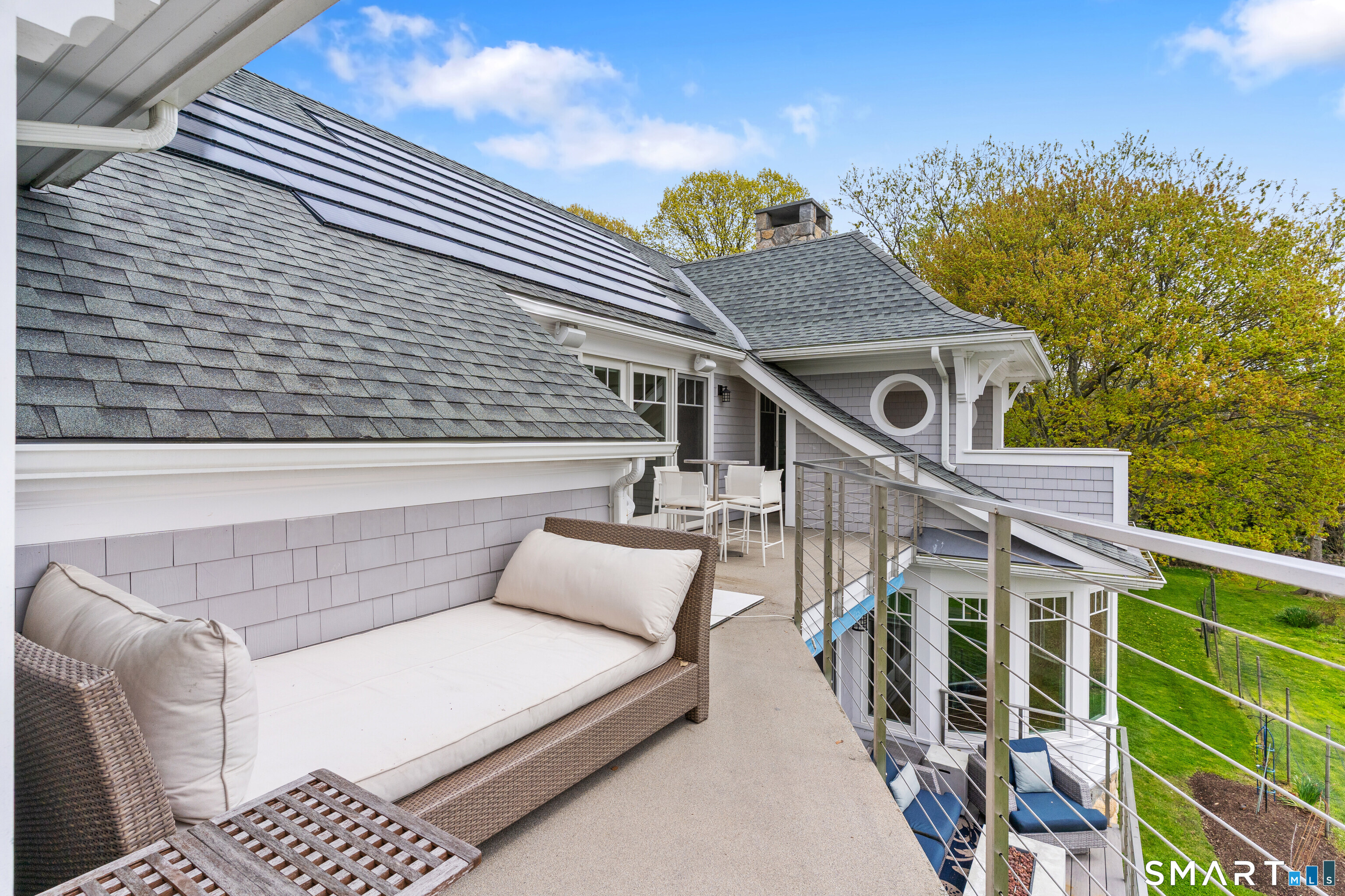 70 Kenilworth Drive East