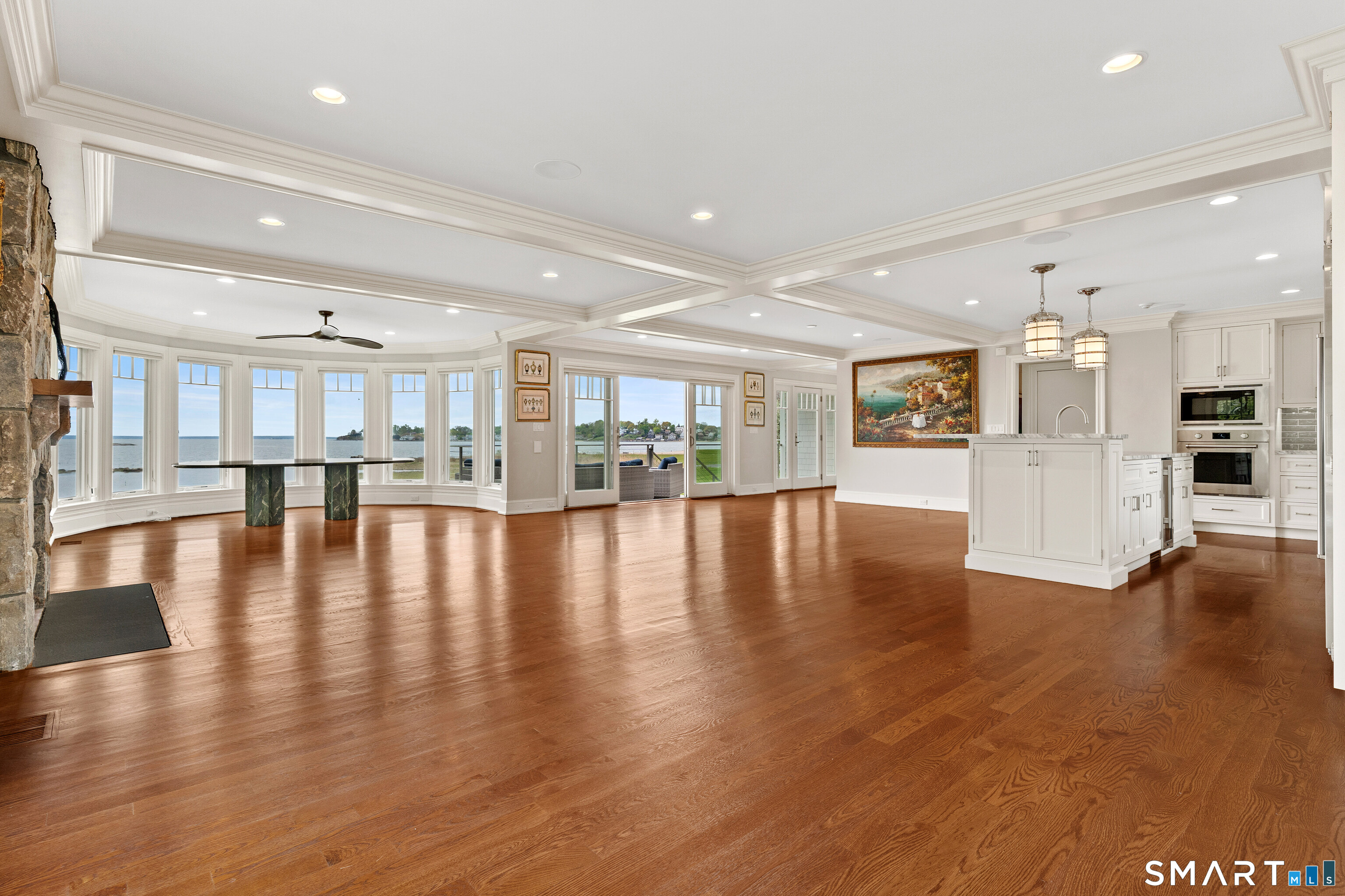 70 Kenilworth Drive East