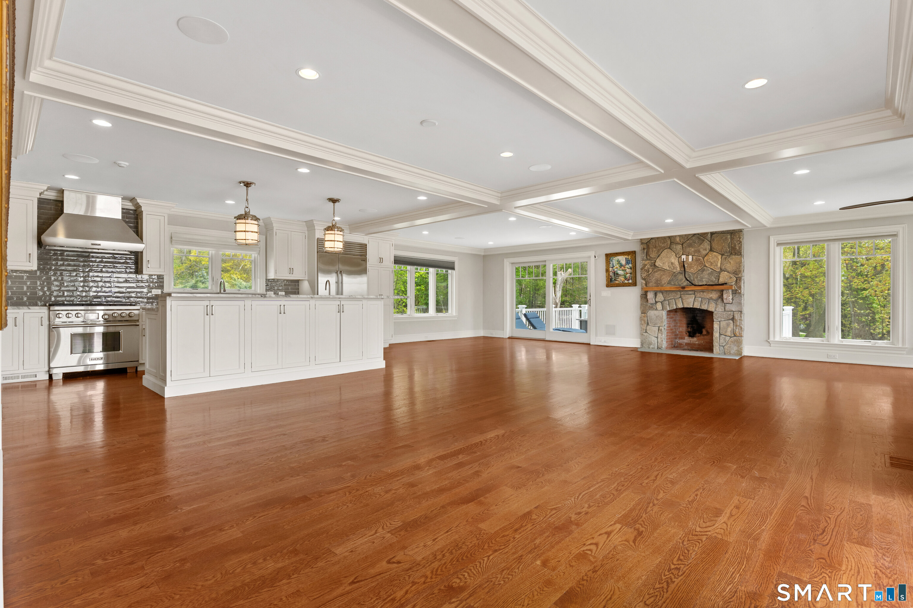 70 Kenilworth Drive East