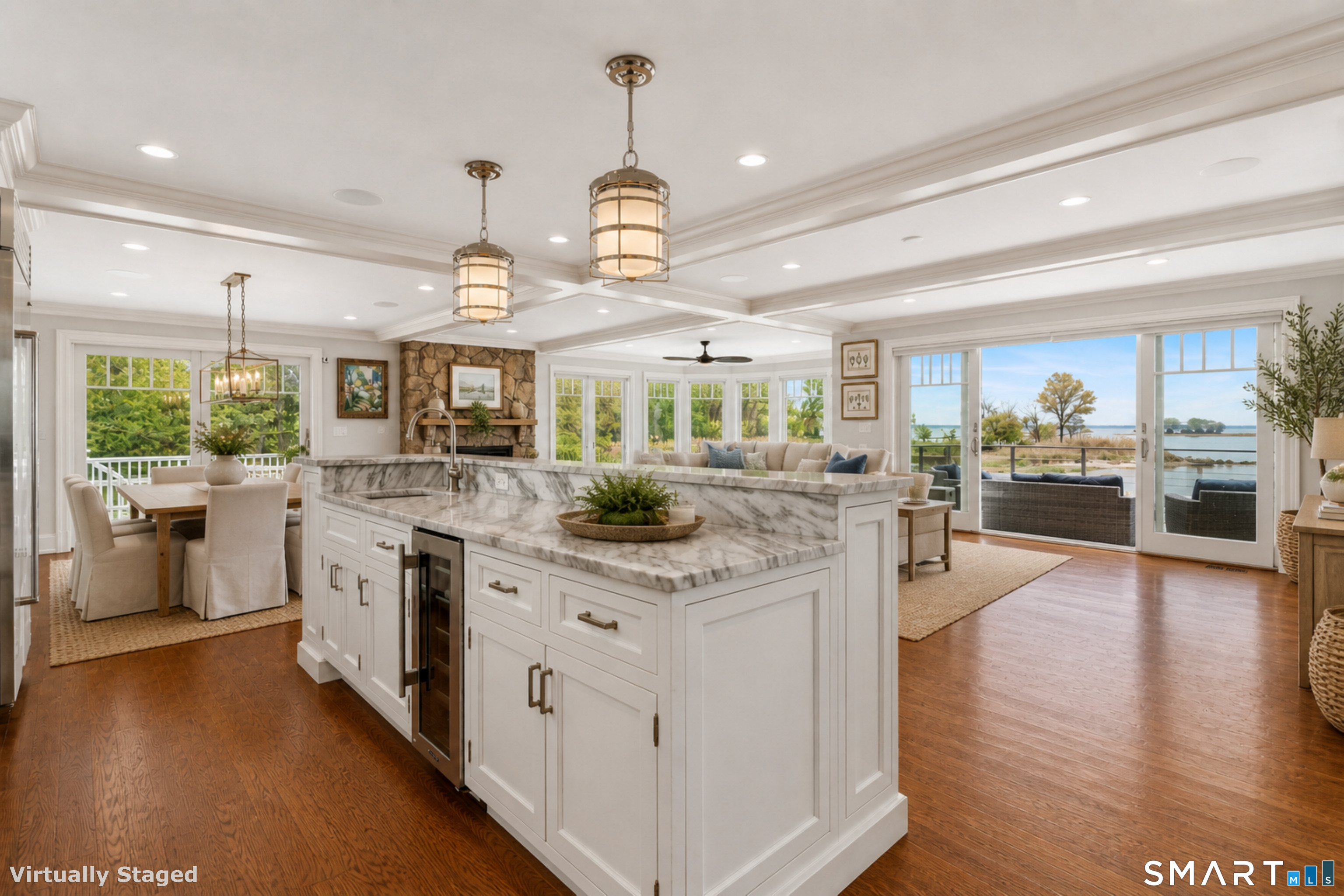 70 Kenilworth Drive East