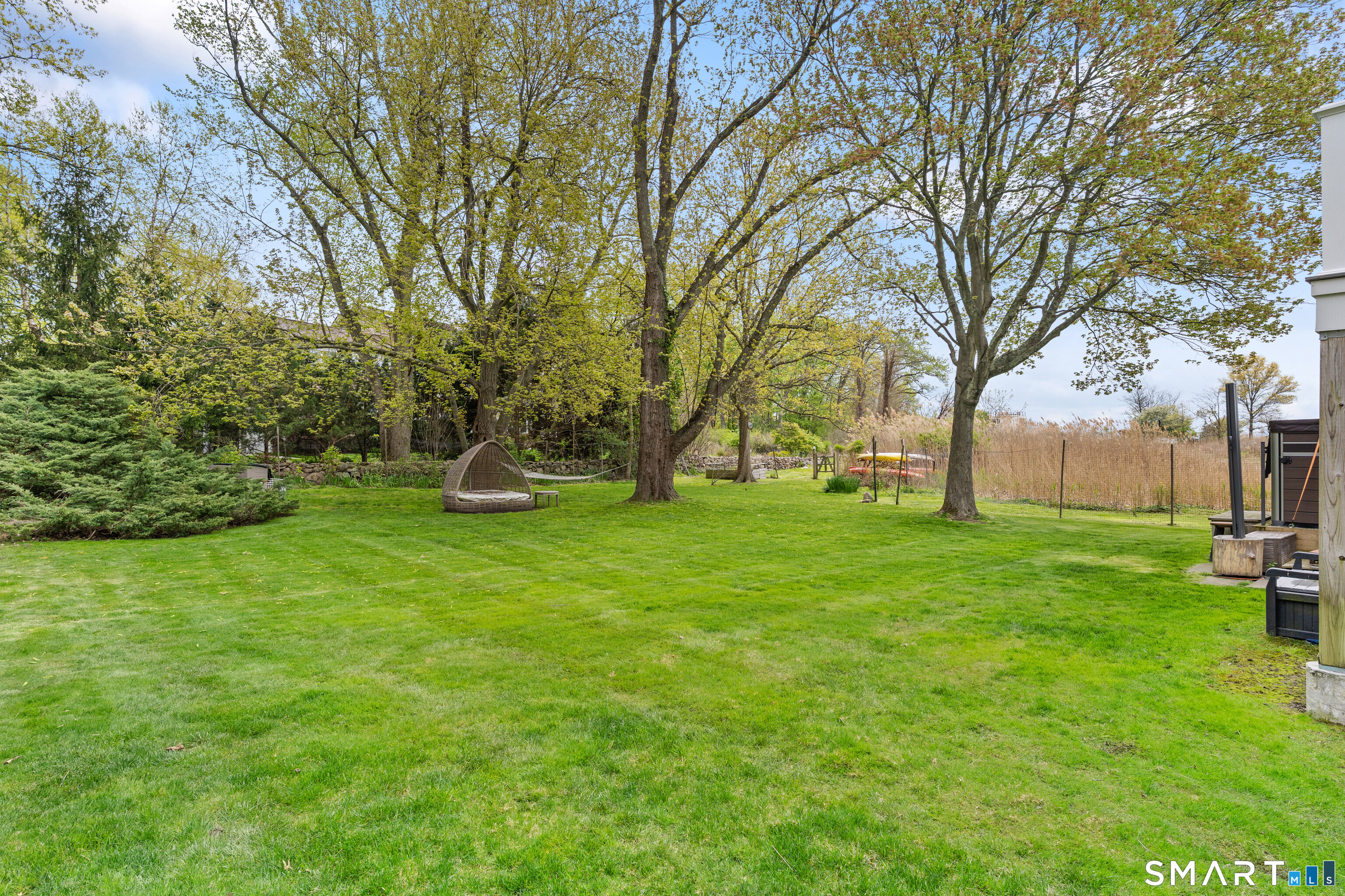 70 Kenilworth Drive East