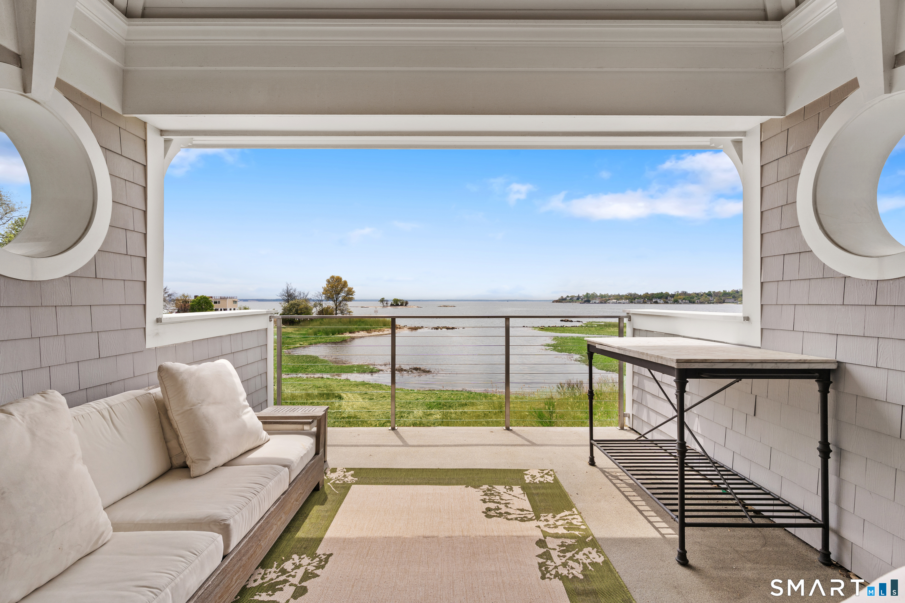 70 Kenilworth Drive East