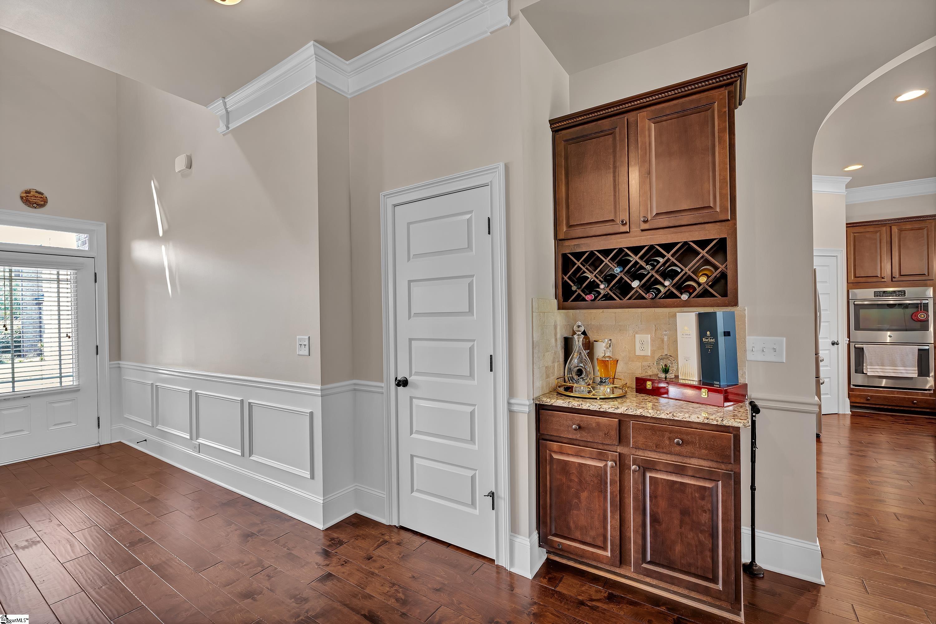 323 Sunnybrook Lane