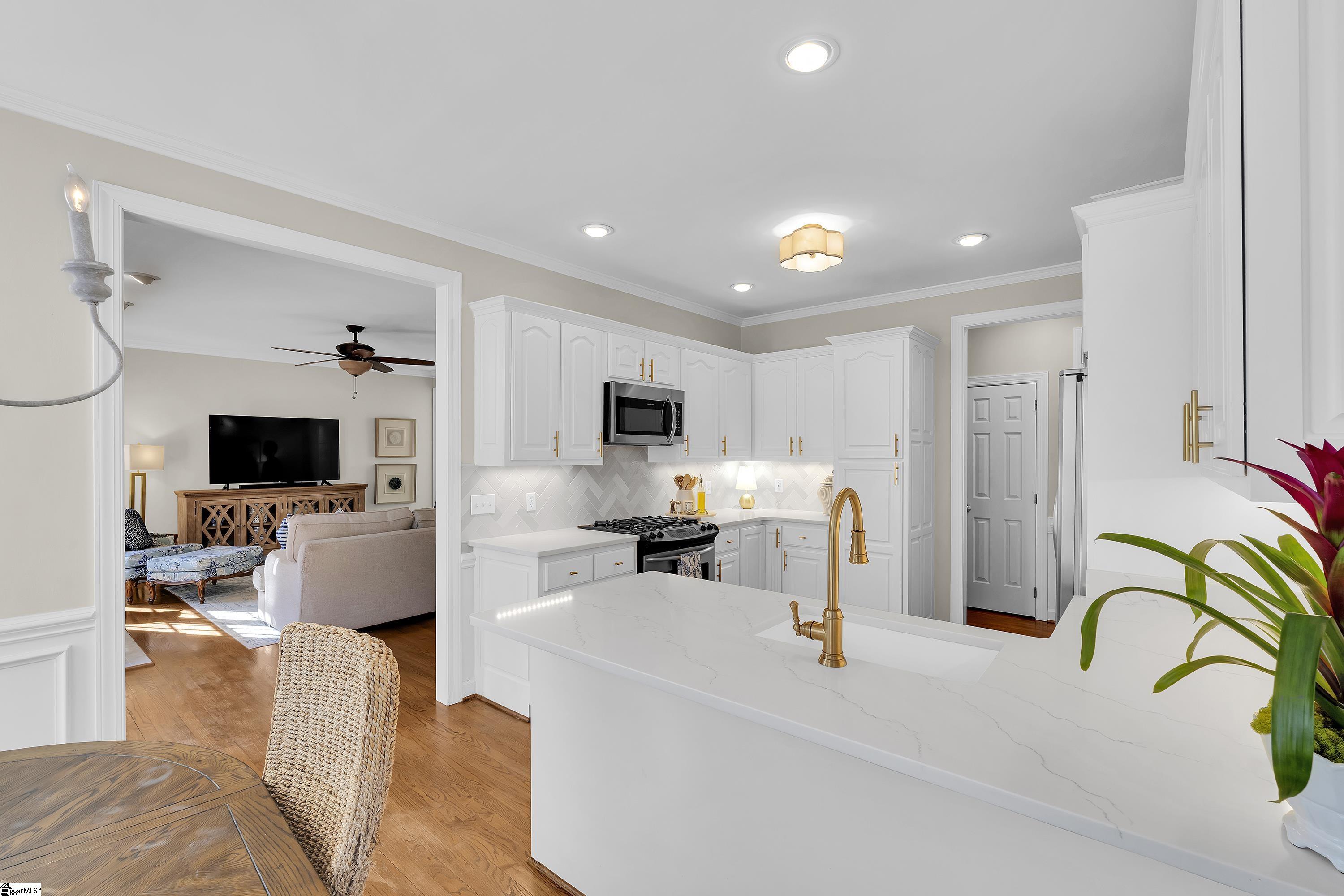 17 Gilder Point Court