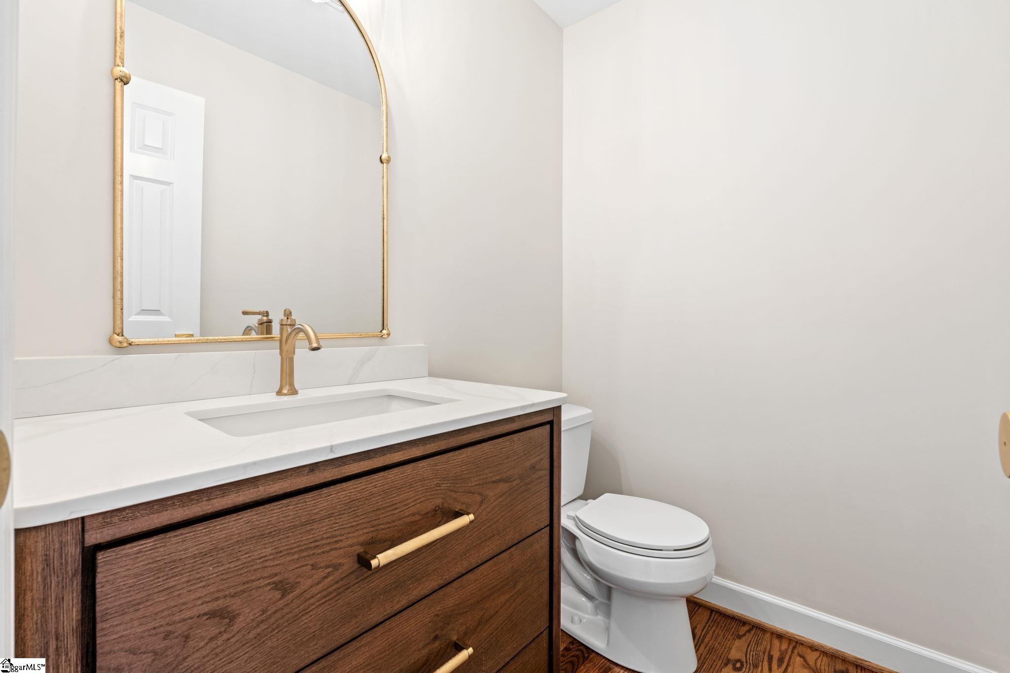 704 Hedgewood Terrace