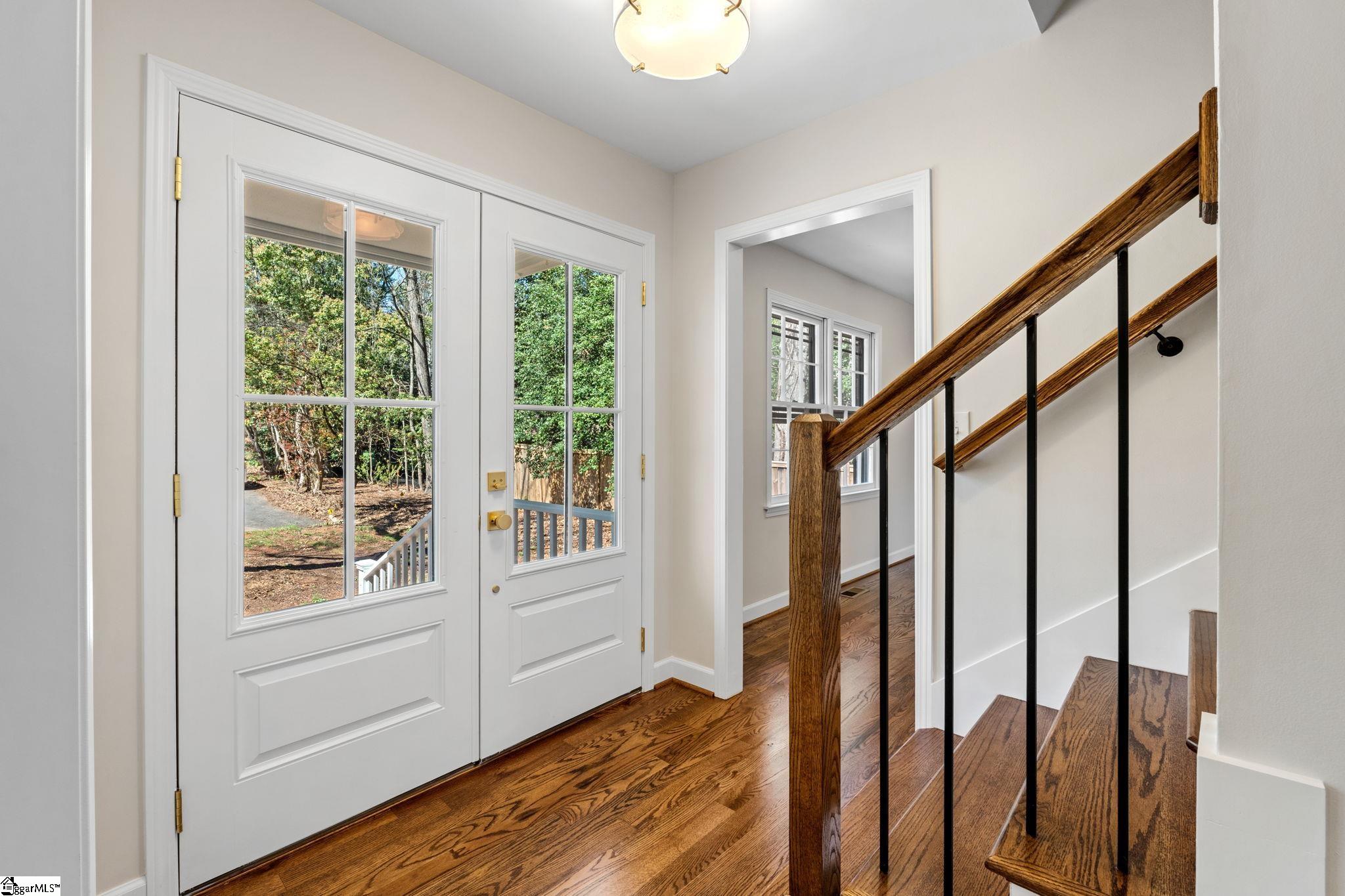 704 Hedgewood Terrace