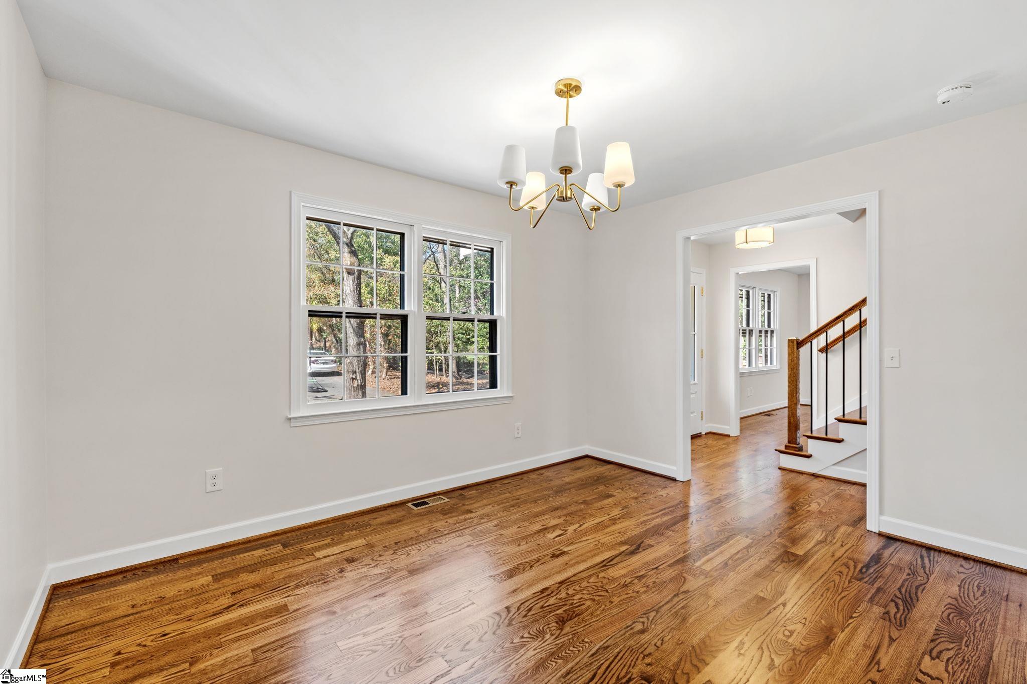 704 Hedgewood Terrace