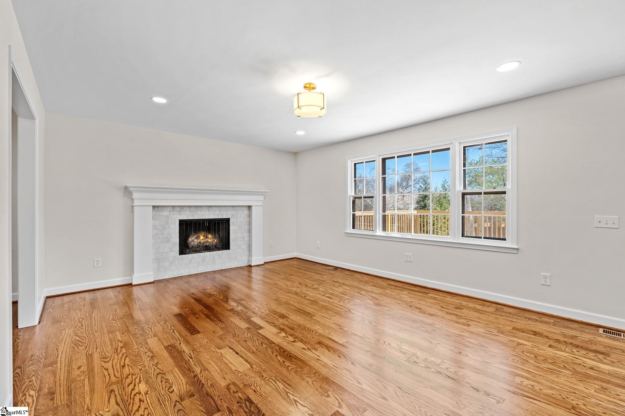 704 Hedgewood Terrace