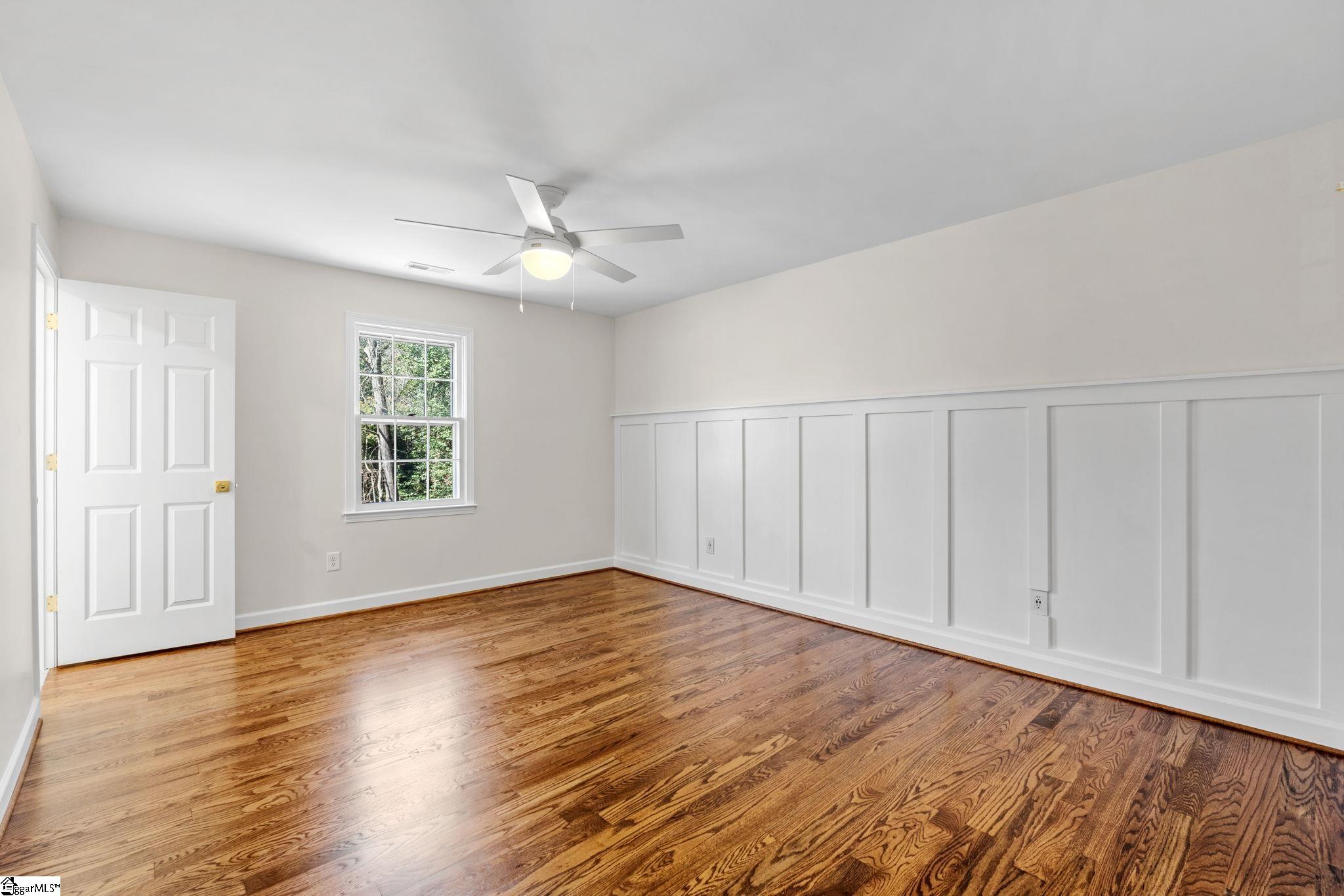 704 Hedgewood Terrace