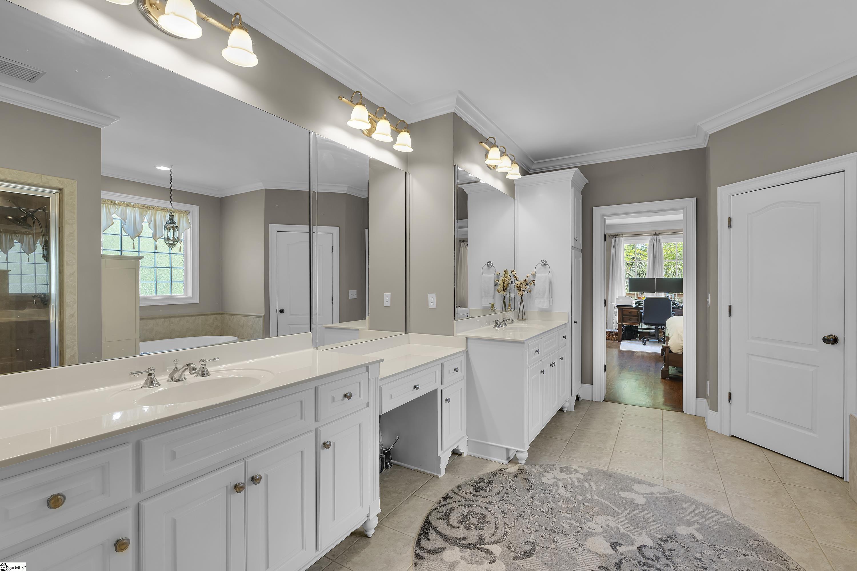 2 Stonebrook Farm Way