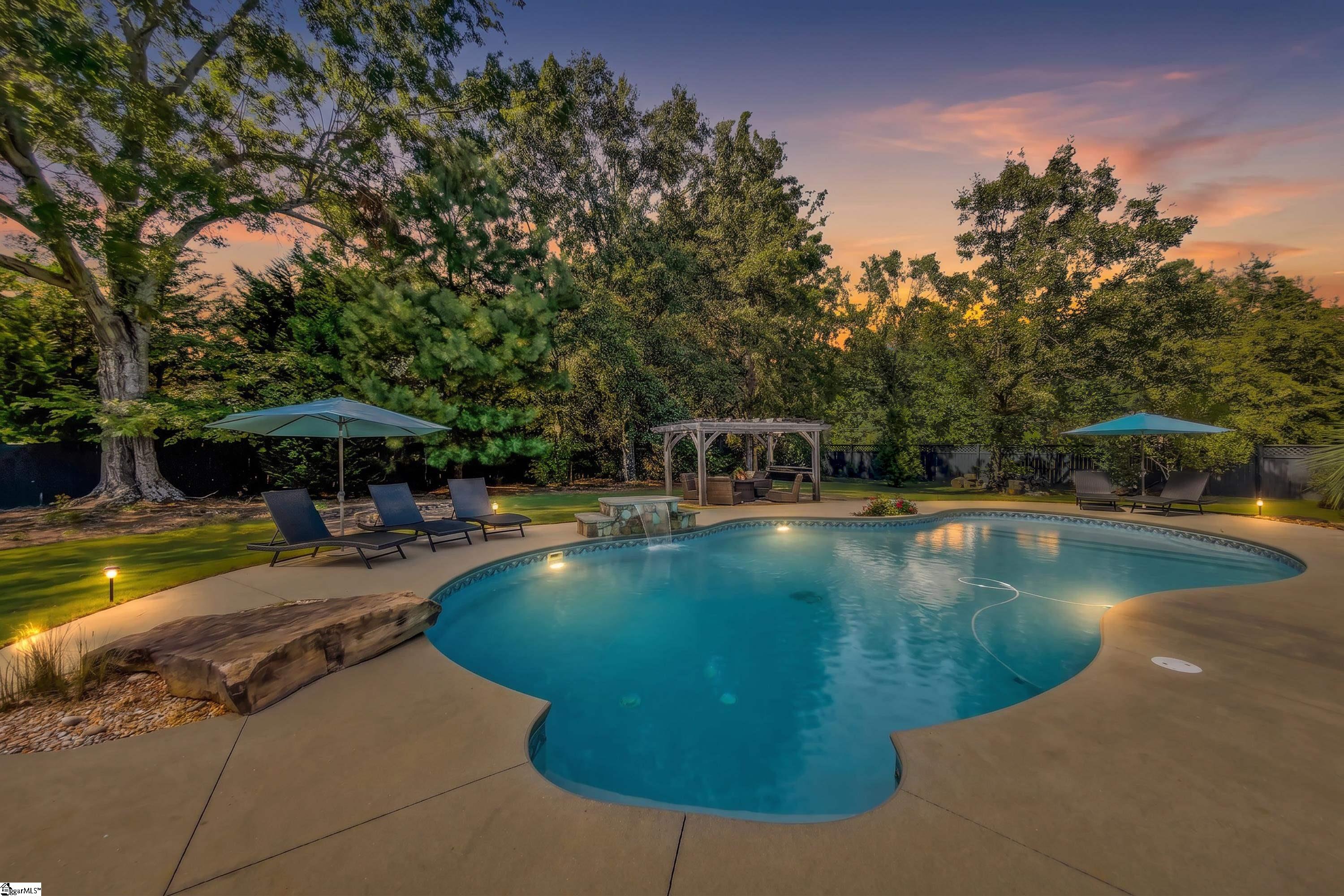 2 Stonebrook Farm Way