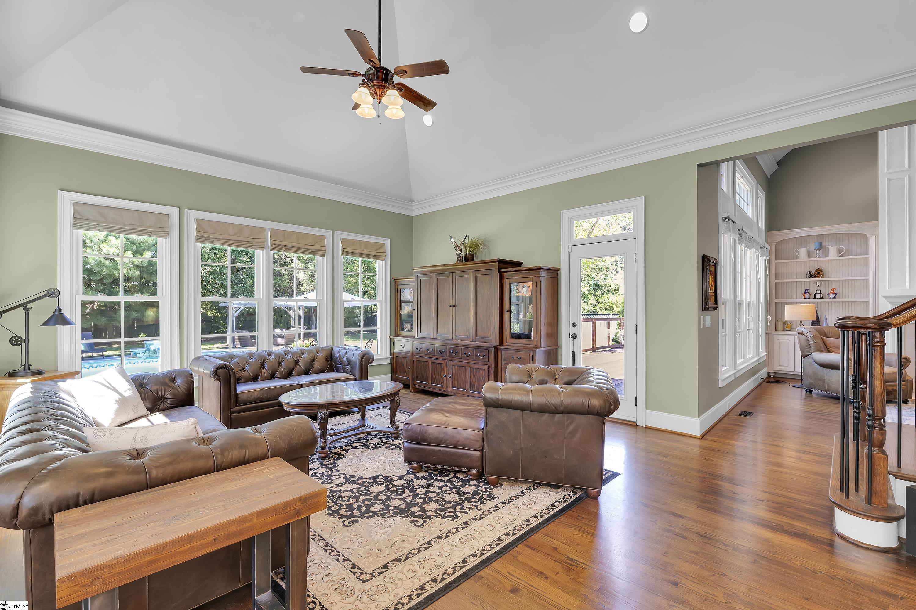 2 Stonebrook Farm Way