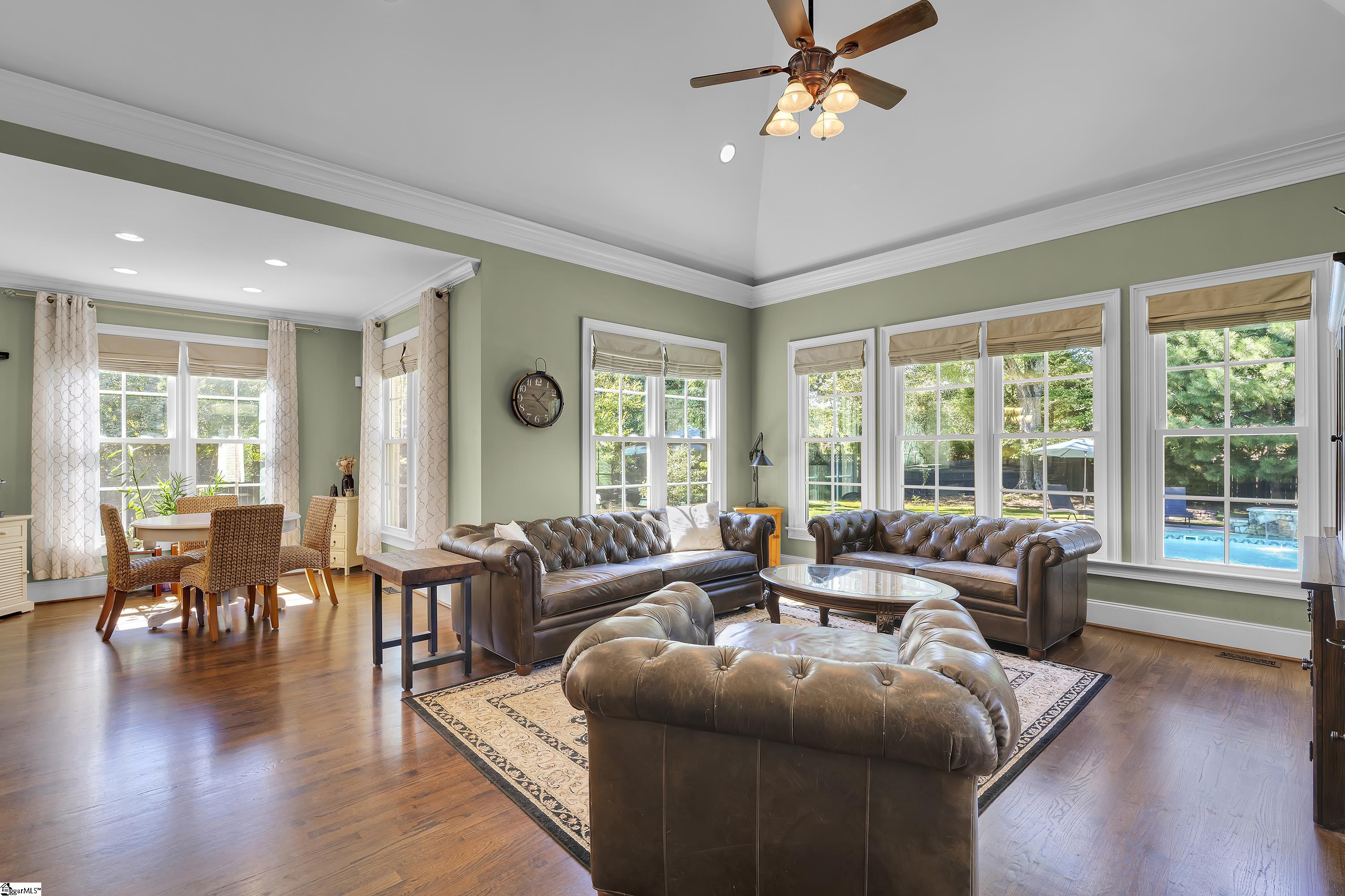 2 Stonebrook Farm Way