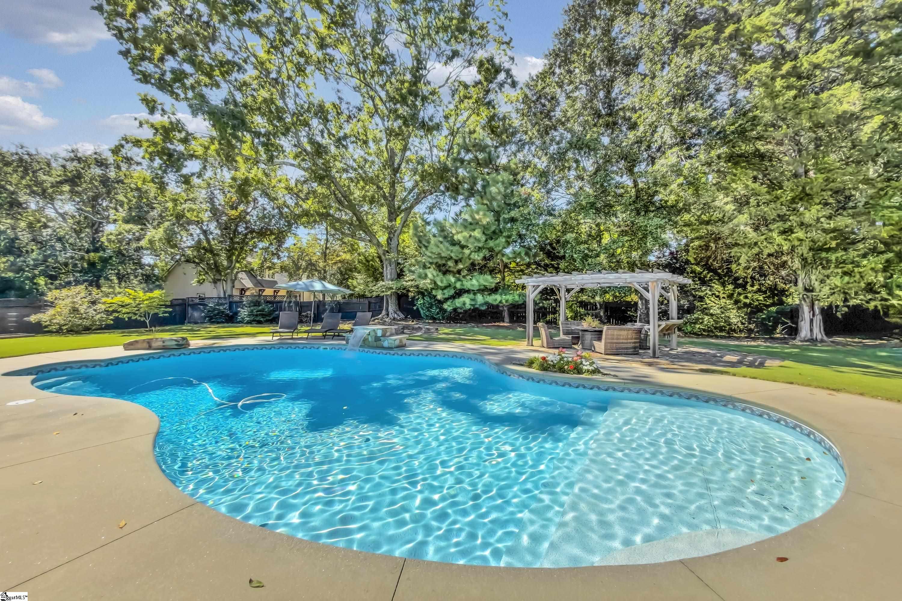 2 Stonebrook Farm Way
