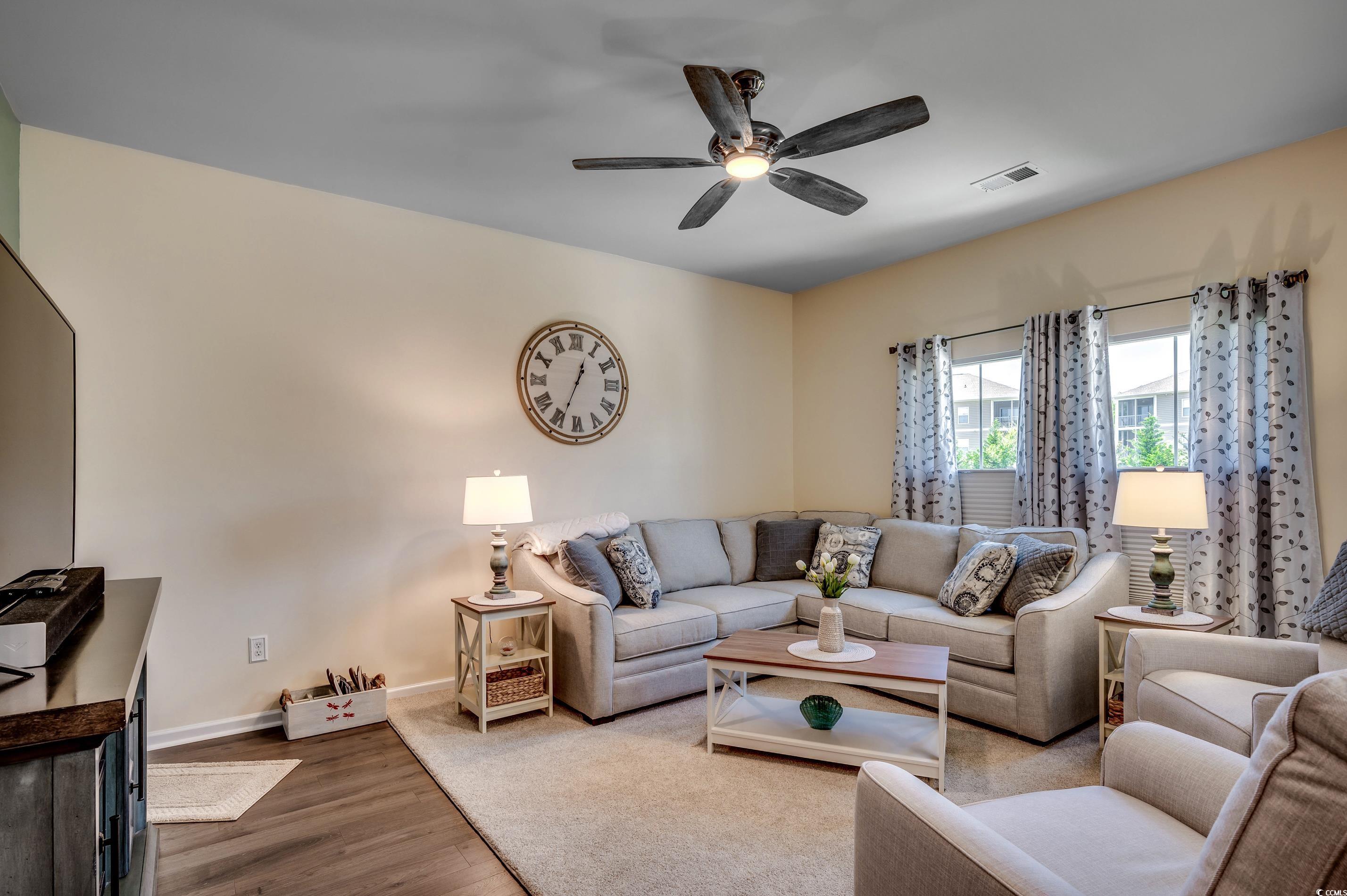 219 S Reindeer Rd.