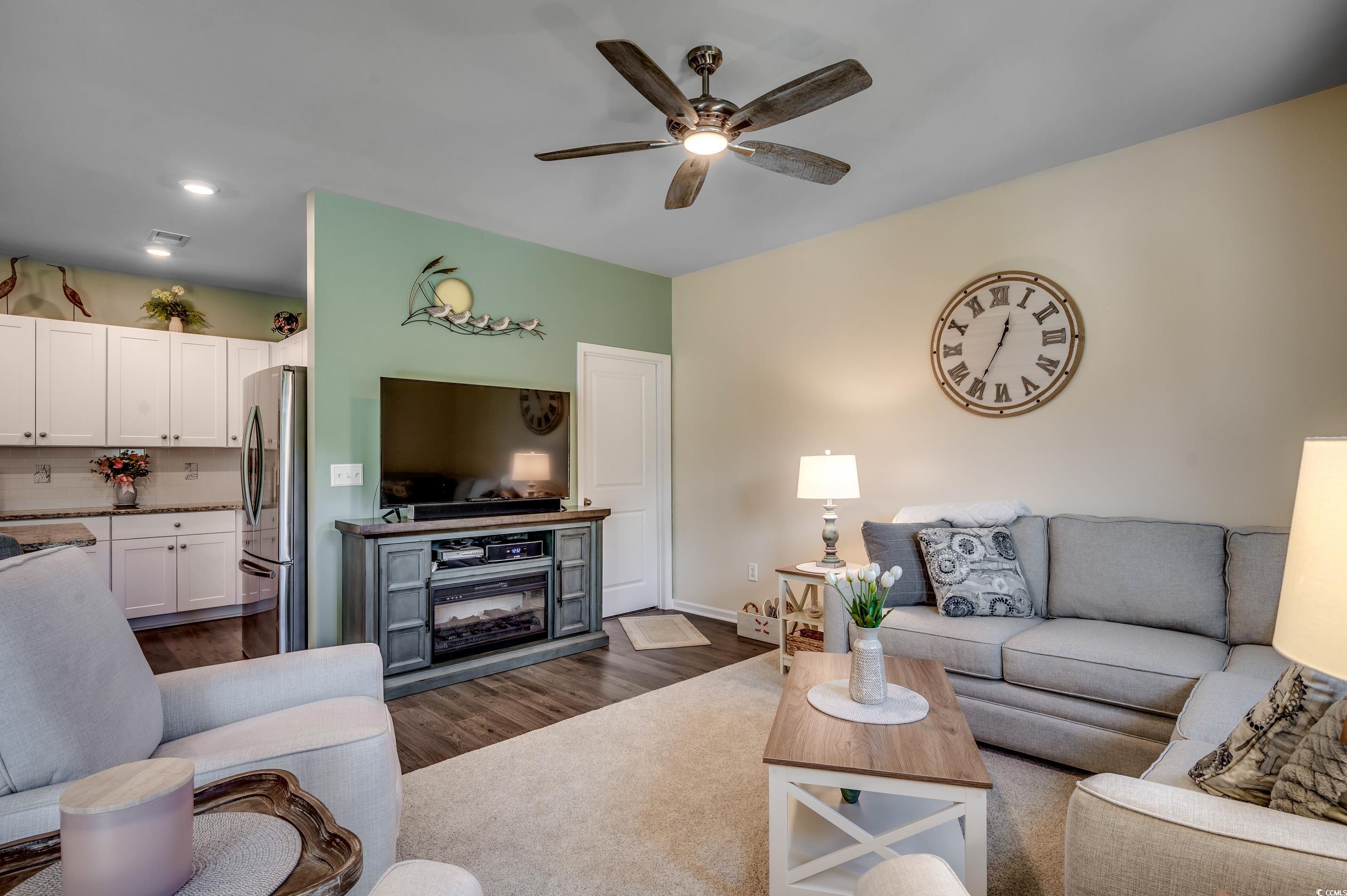 219 S Reindeer Rd.
