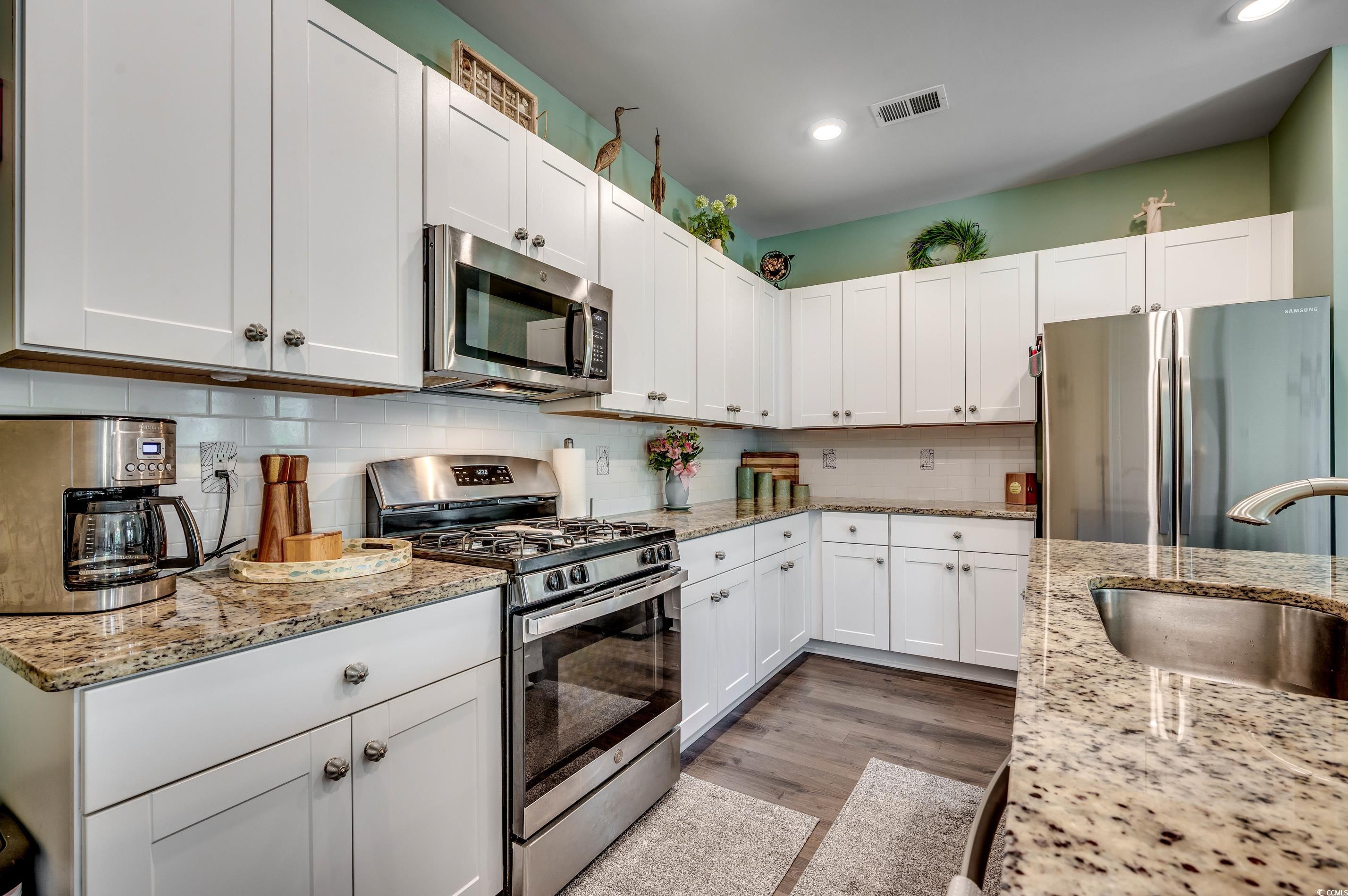 219 S Reindeer Rd.