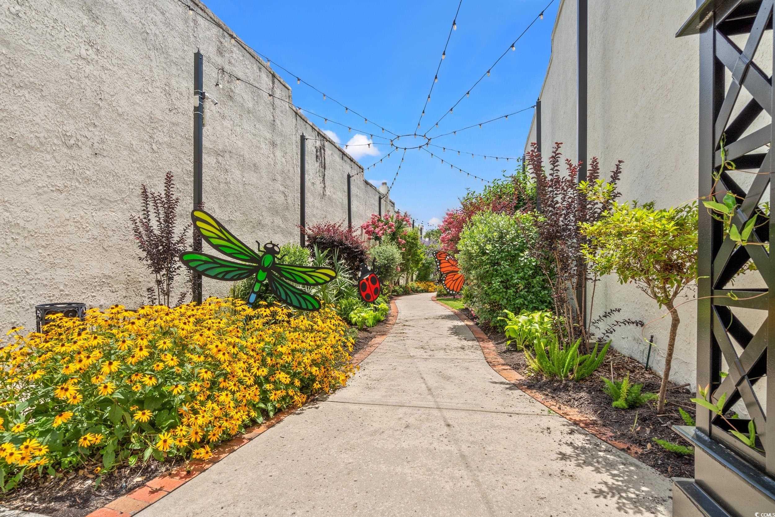 343 Hayloft Circle