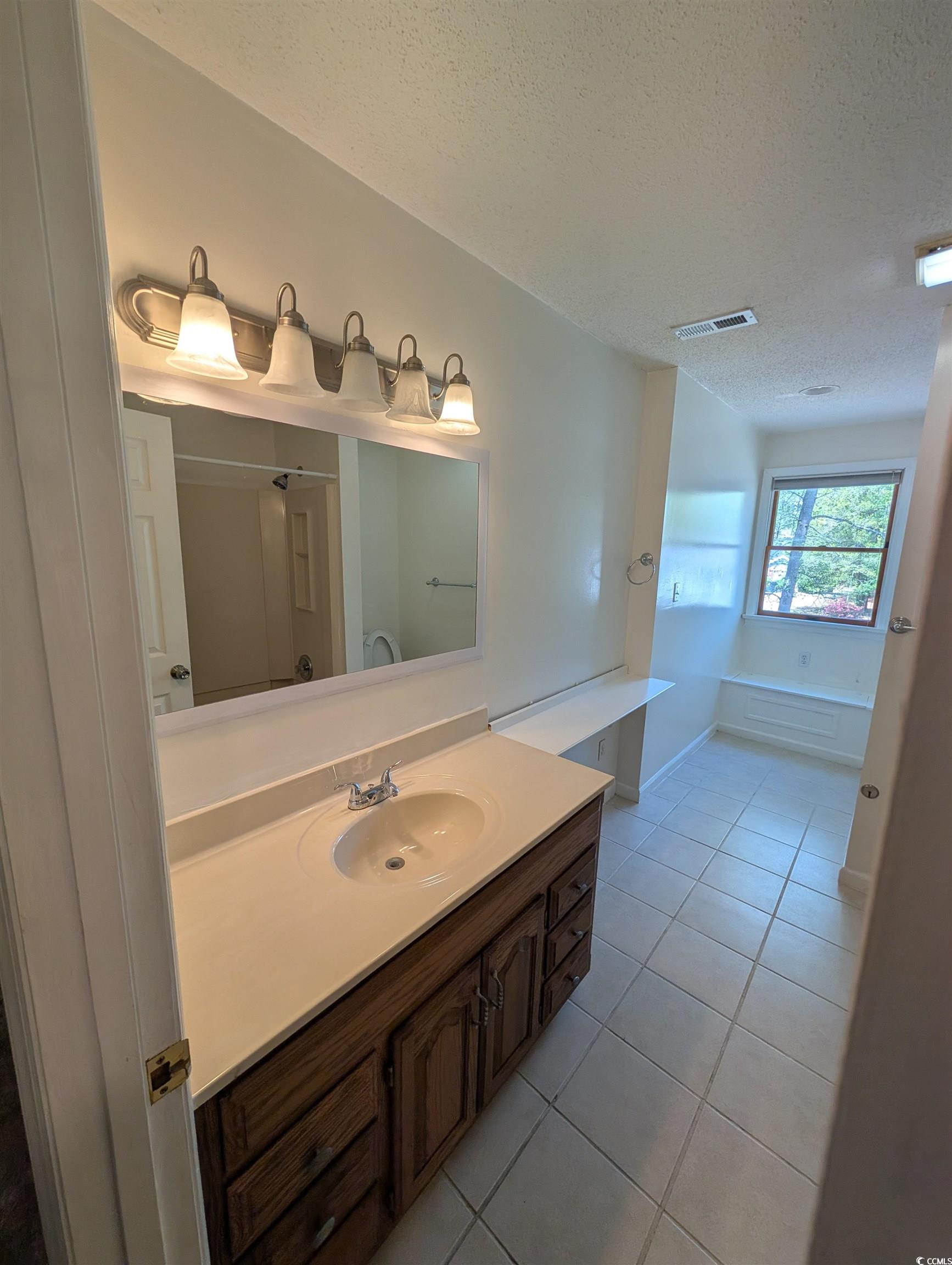 302 St. Andrews Ln.