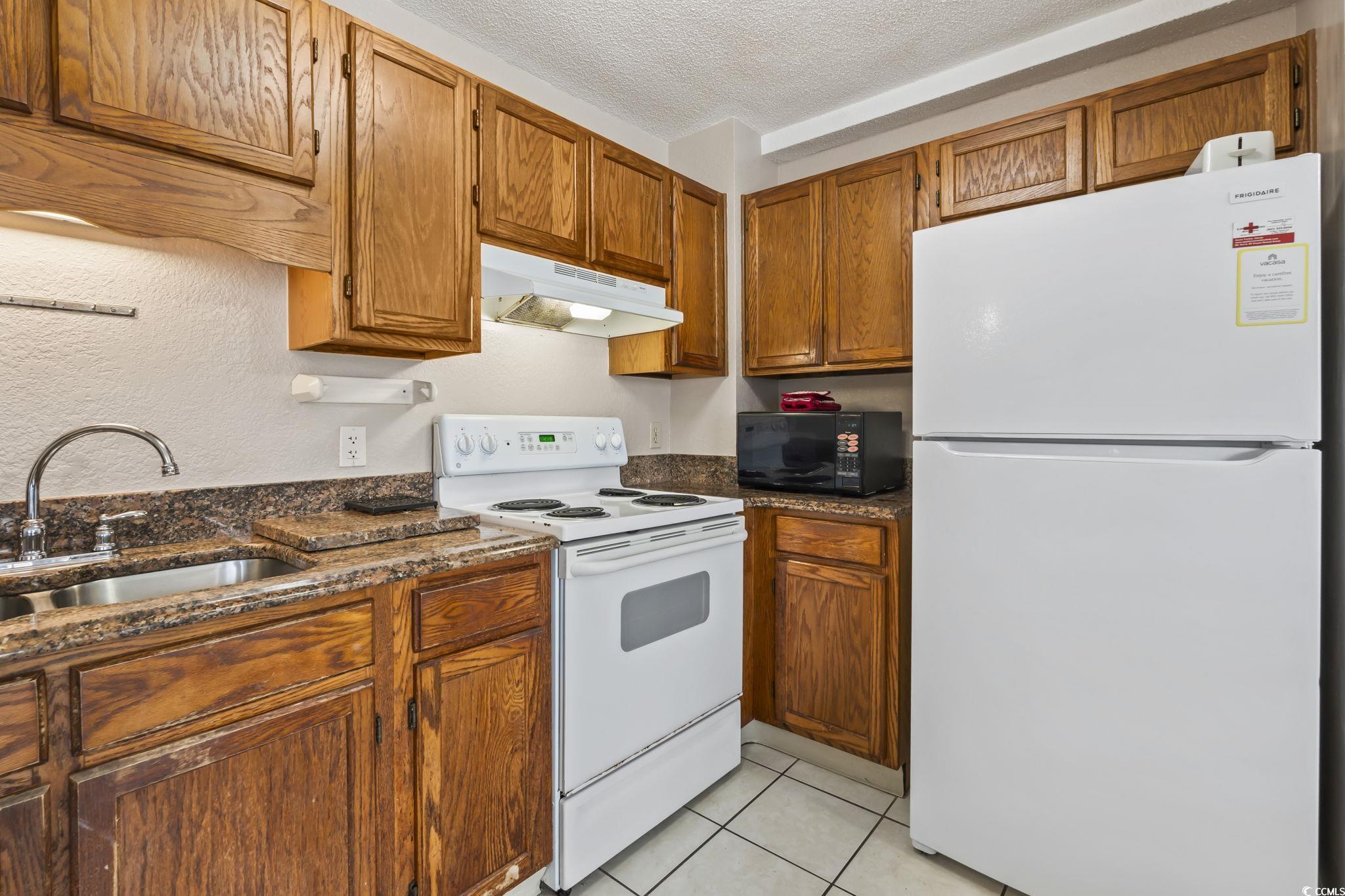 5905 S Kings Hwy. Unit: 349 B