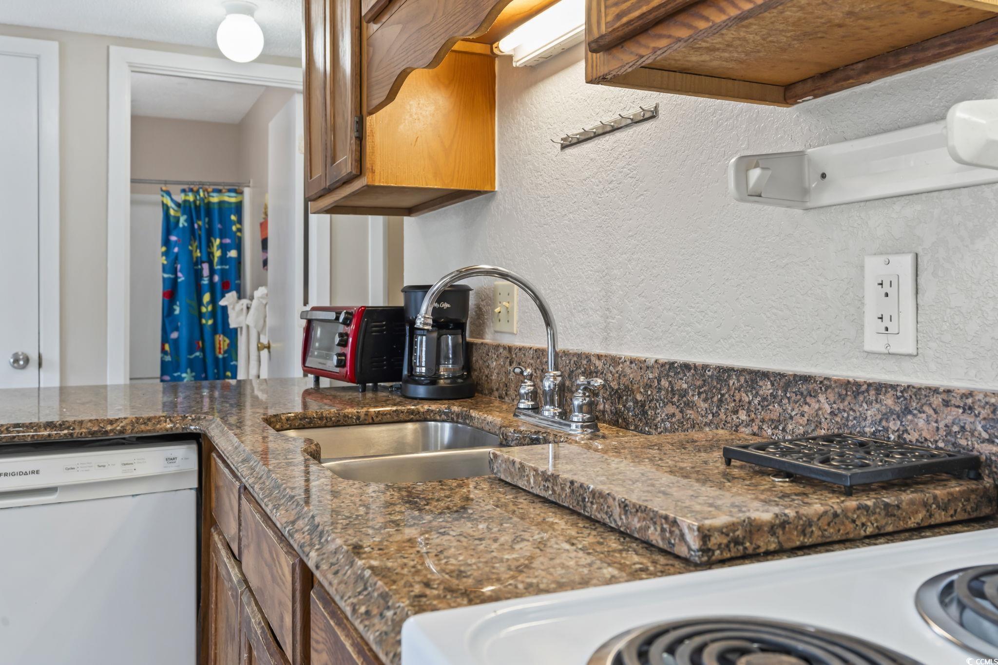 5905 S Kings Hwy. Unit: 349 B