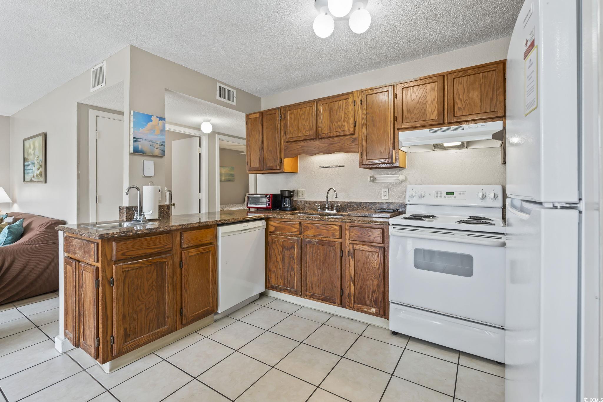 5905 S Kings Hwy. Unit: 349 B