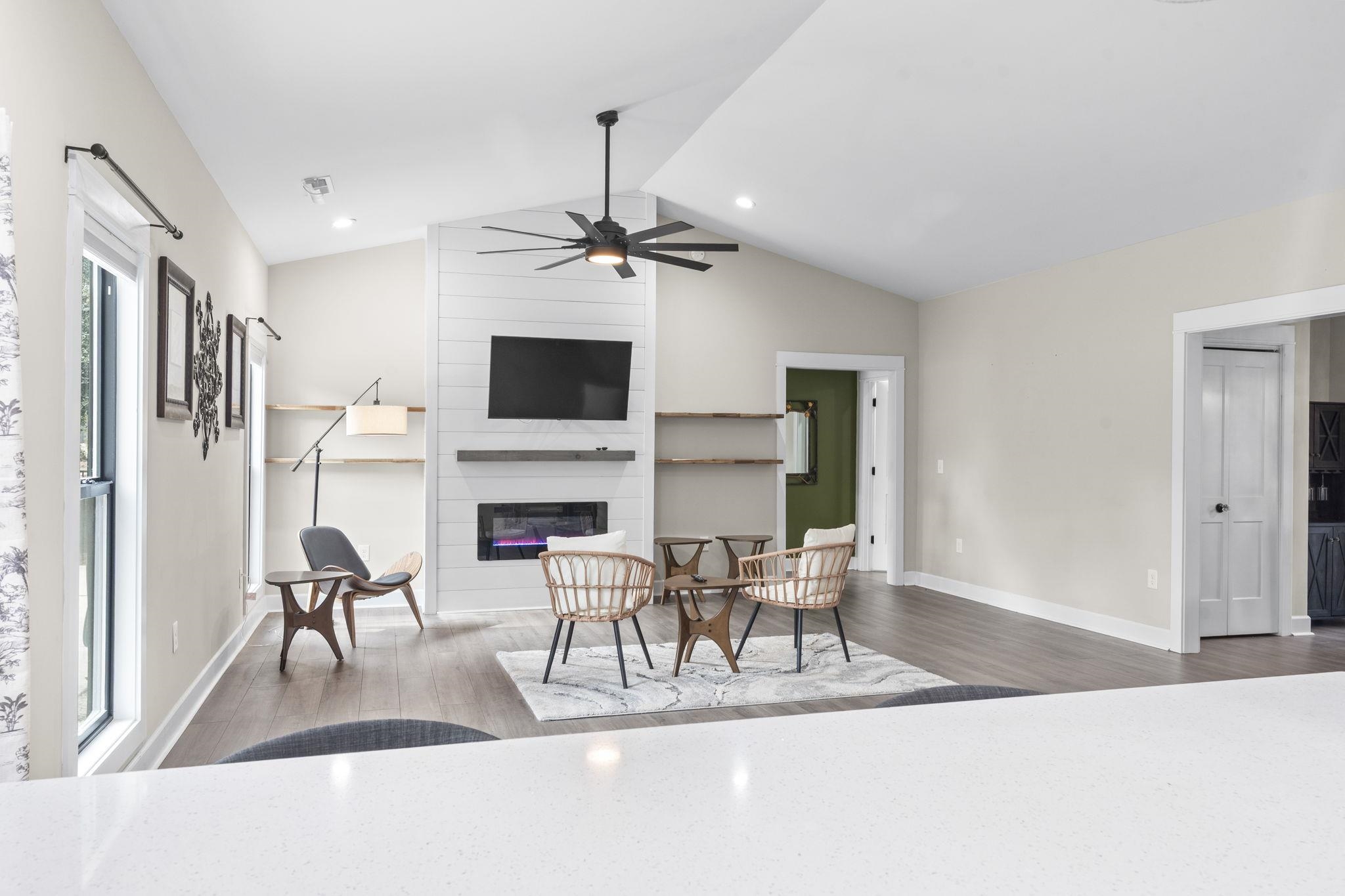 162 Moss Dale Ln.