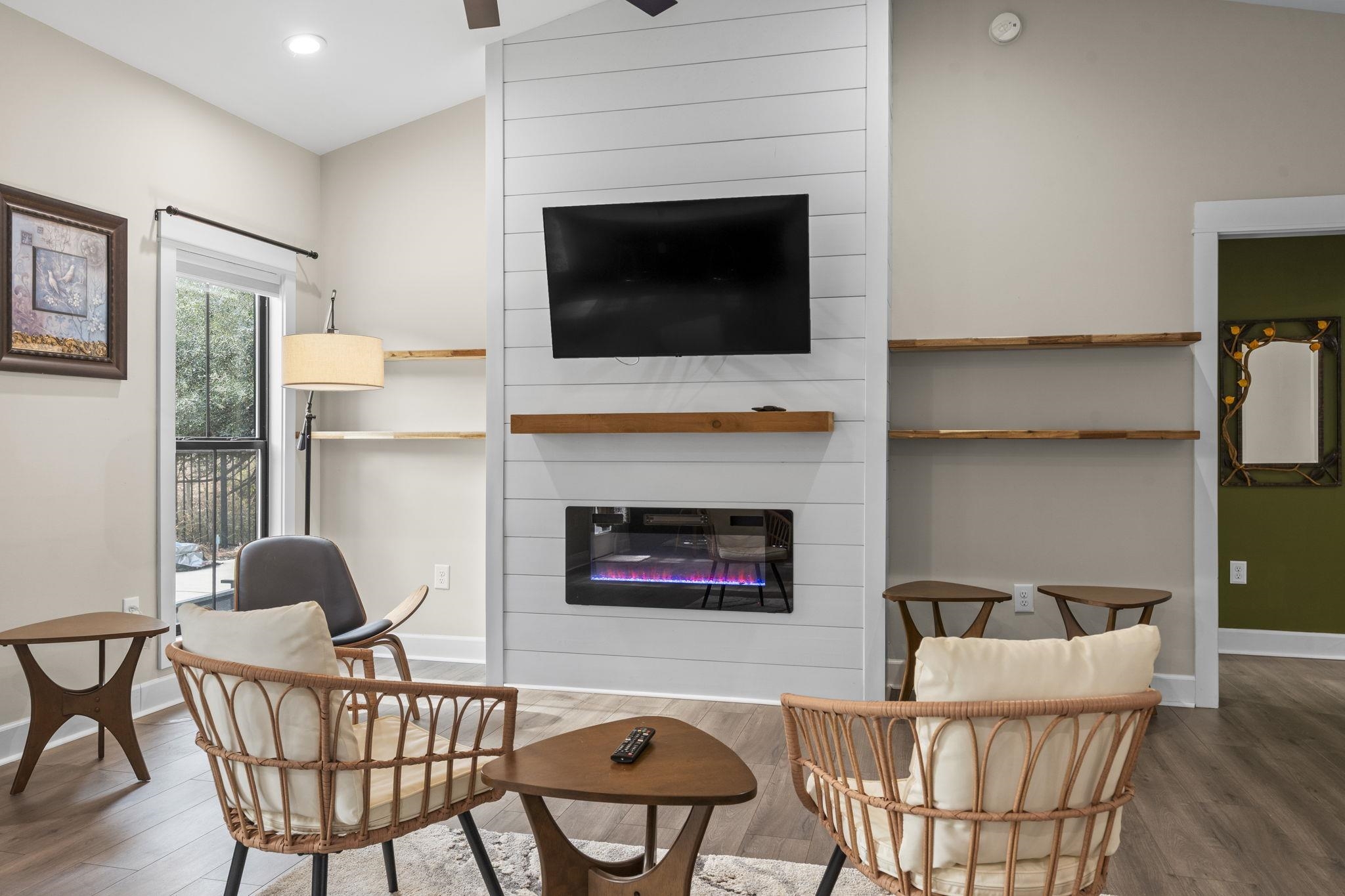 162 Moss Dale Ln.