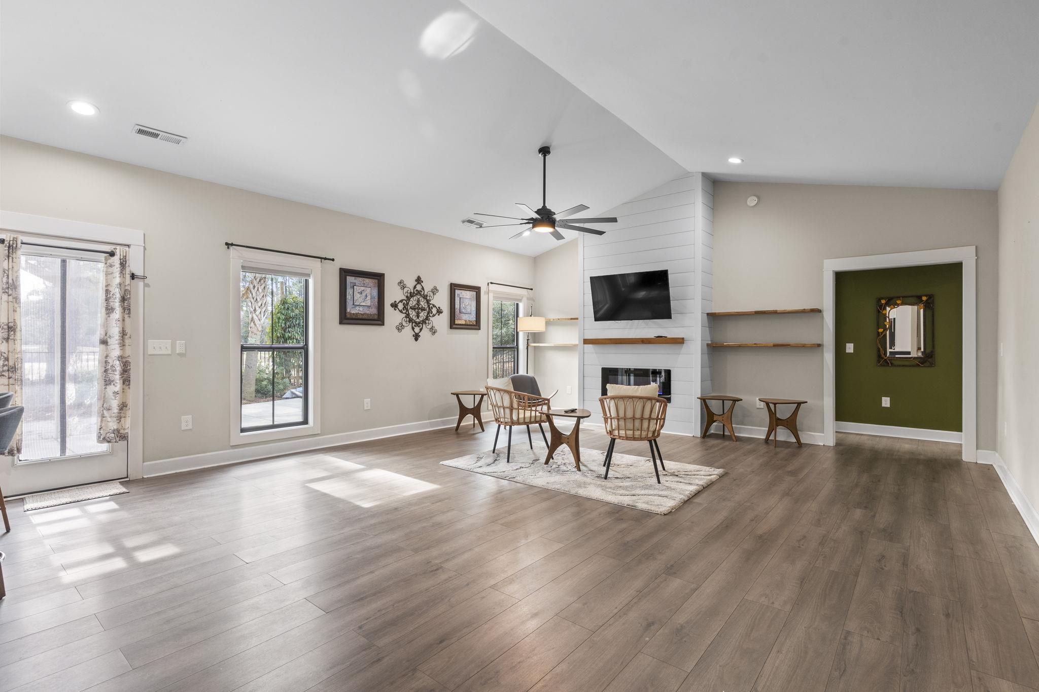 162 Moss Dale Ln.