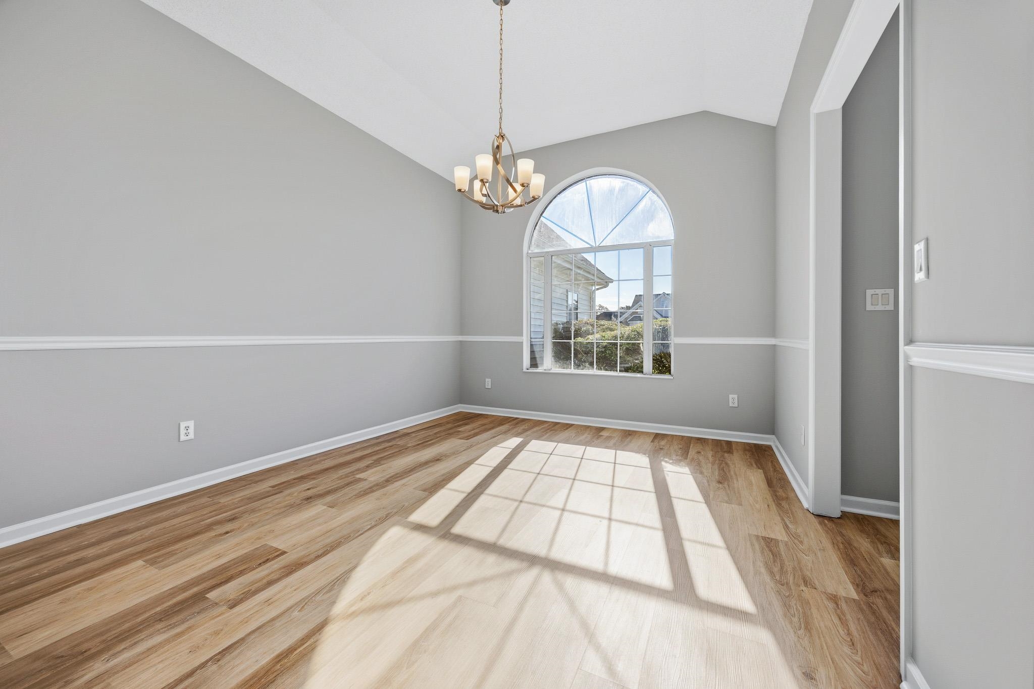 1537 Southwood Dr.