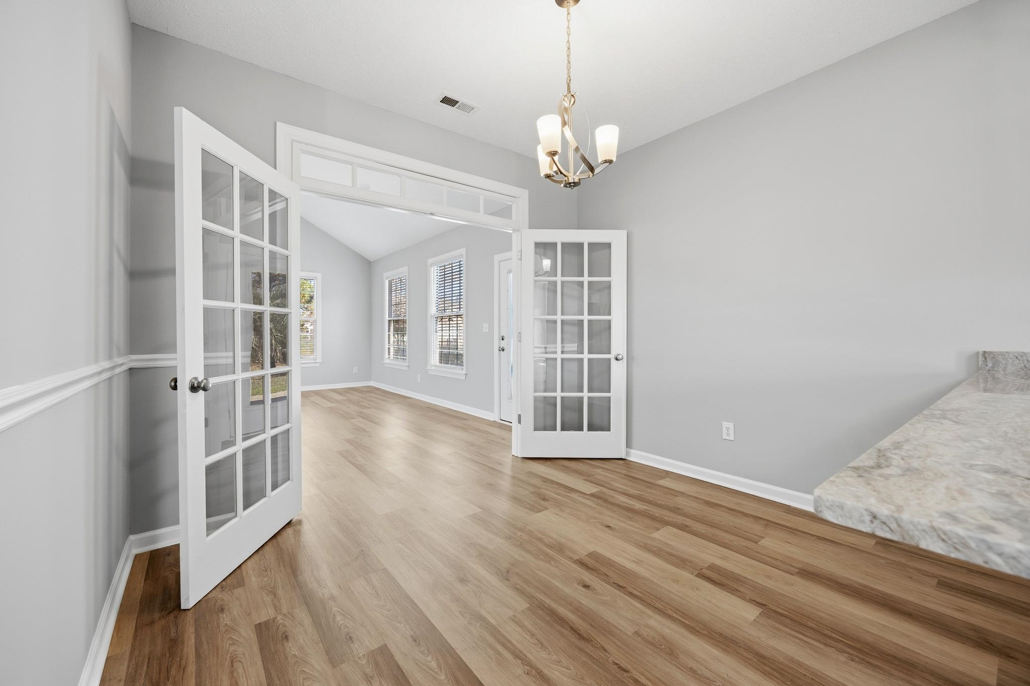 1537 Southwood Dr.