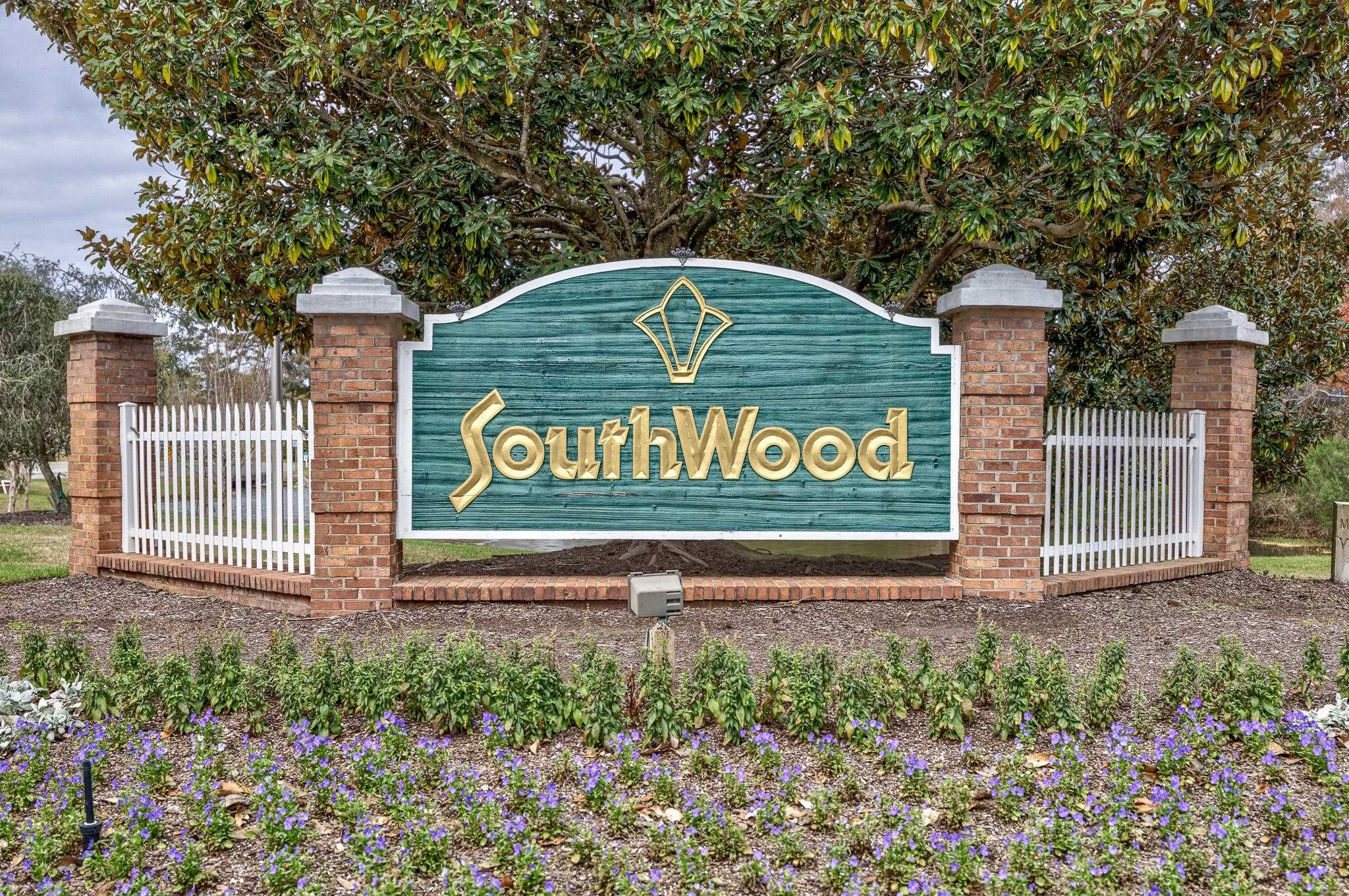 1537 Southwood Dr.
