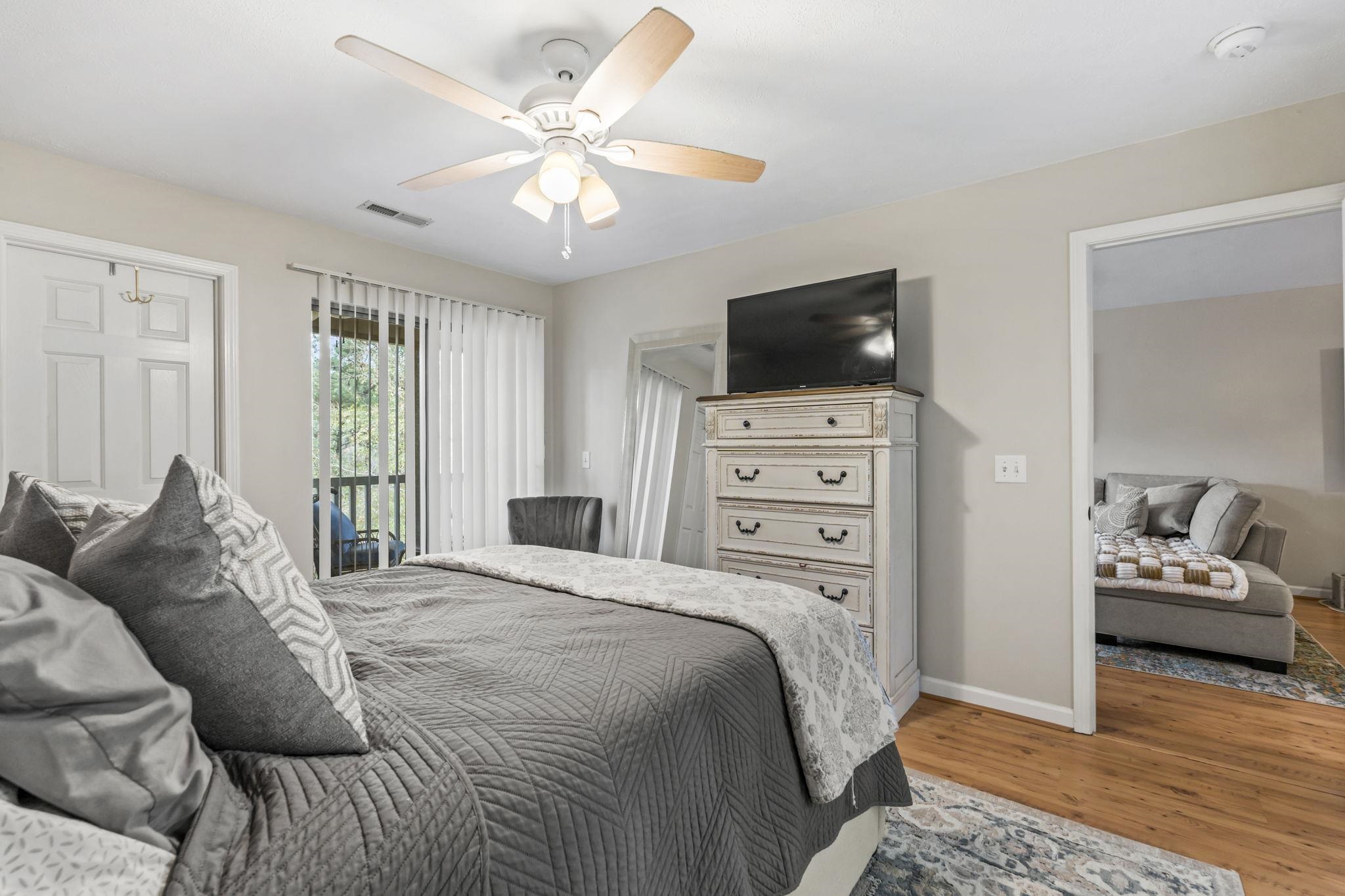 23 Pinehurst Ln. Unit: 1J