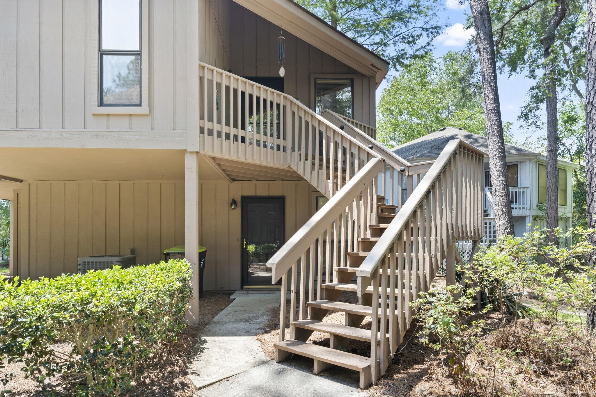 752 Tall Oaks Ct.