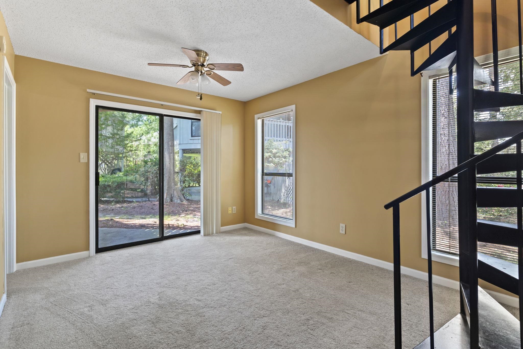752 Tall Oaks Ct.