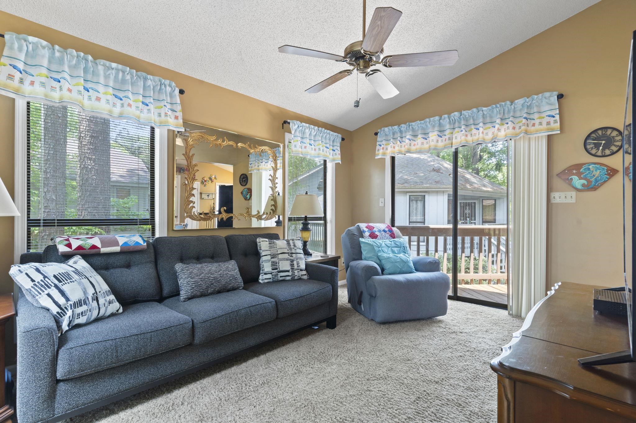 752 Tall Oaks Ct.