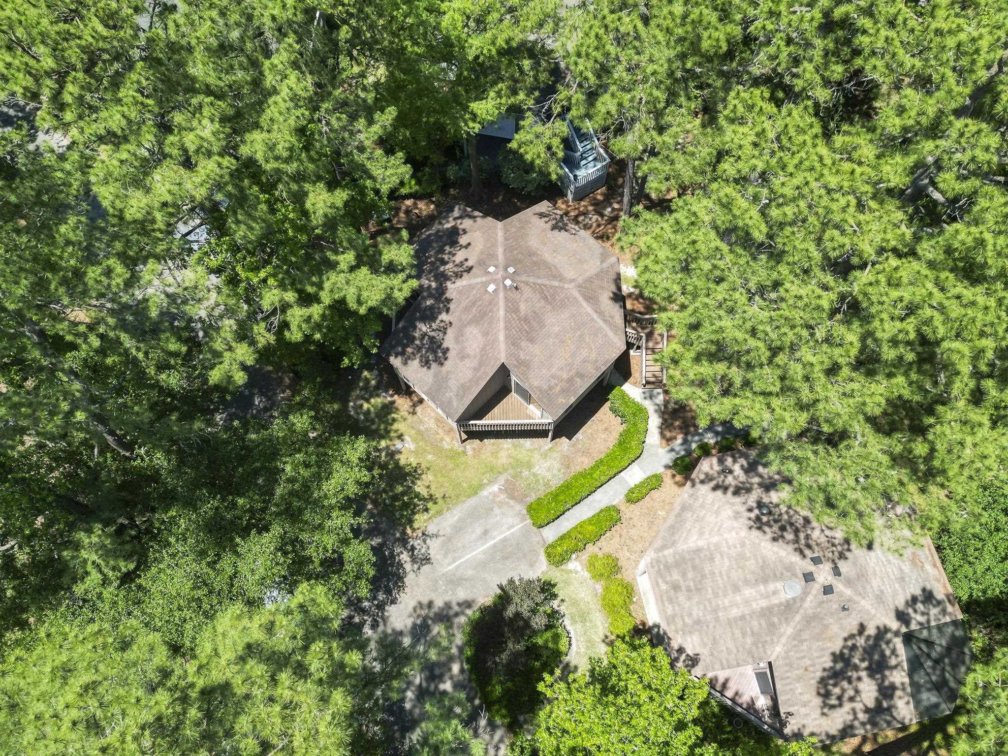 752 Tall Oaks Ct.