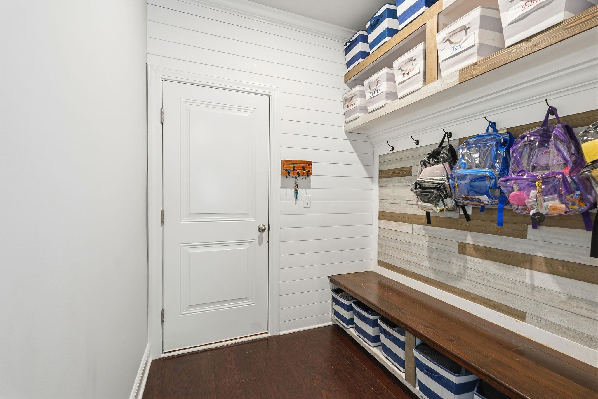 5275 Stockyard Loop