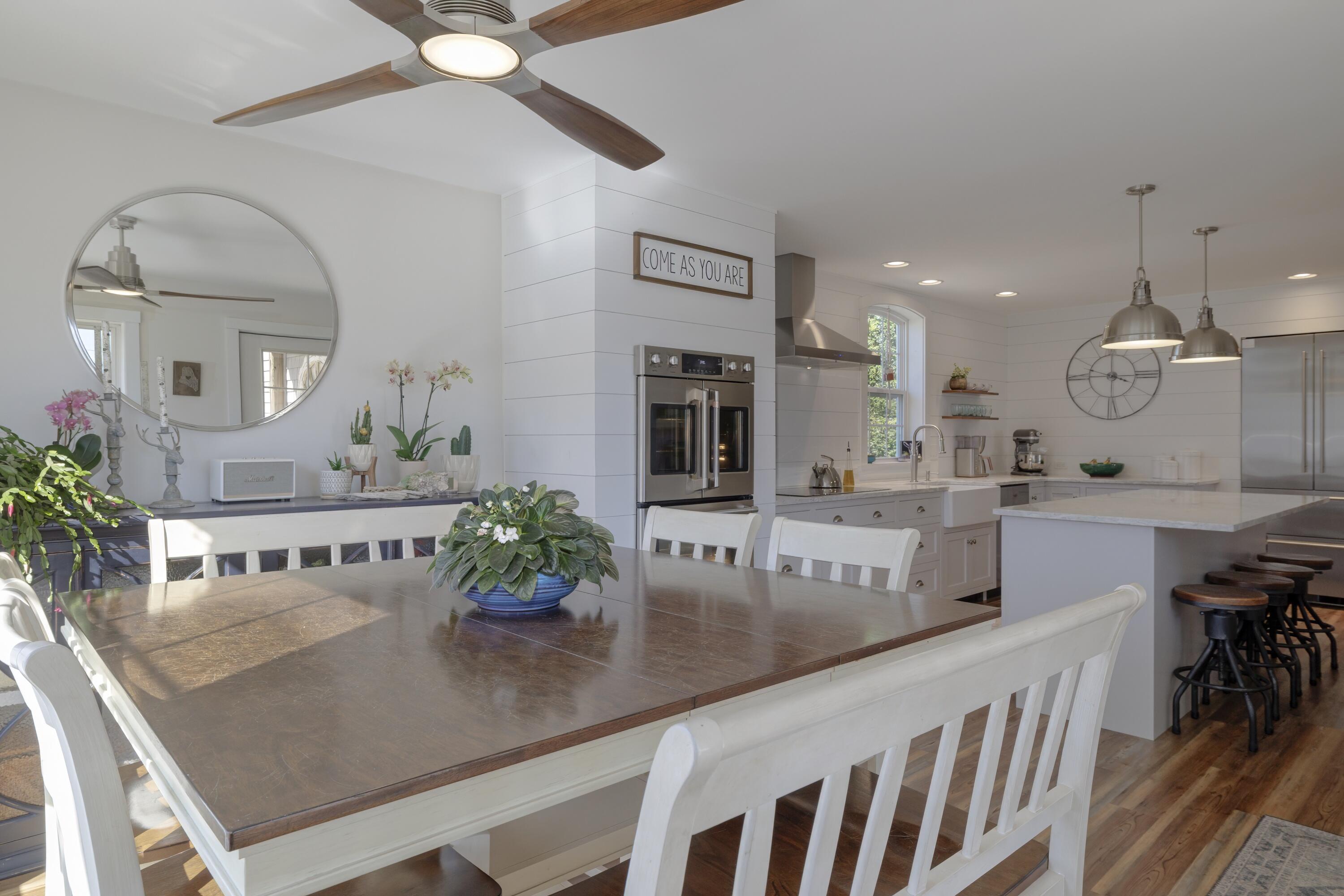 12 Lonely Oak Way