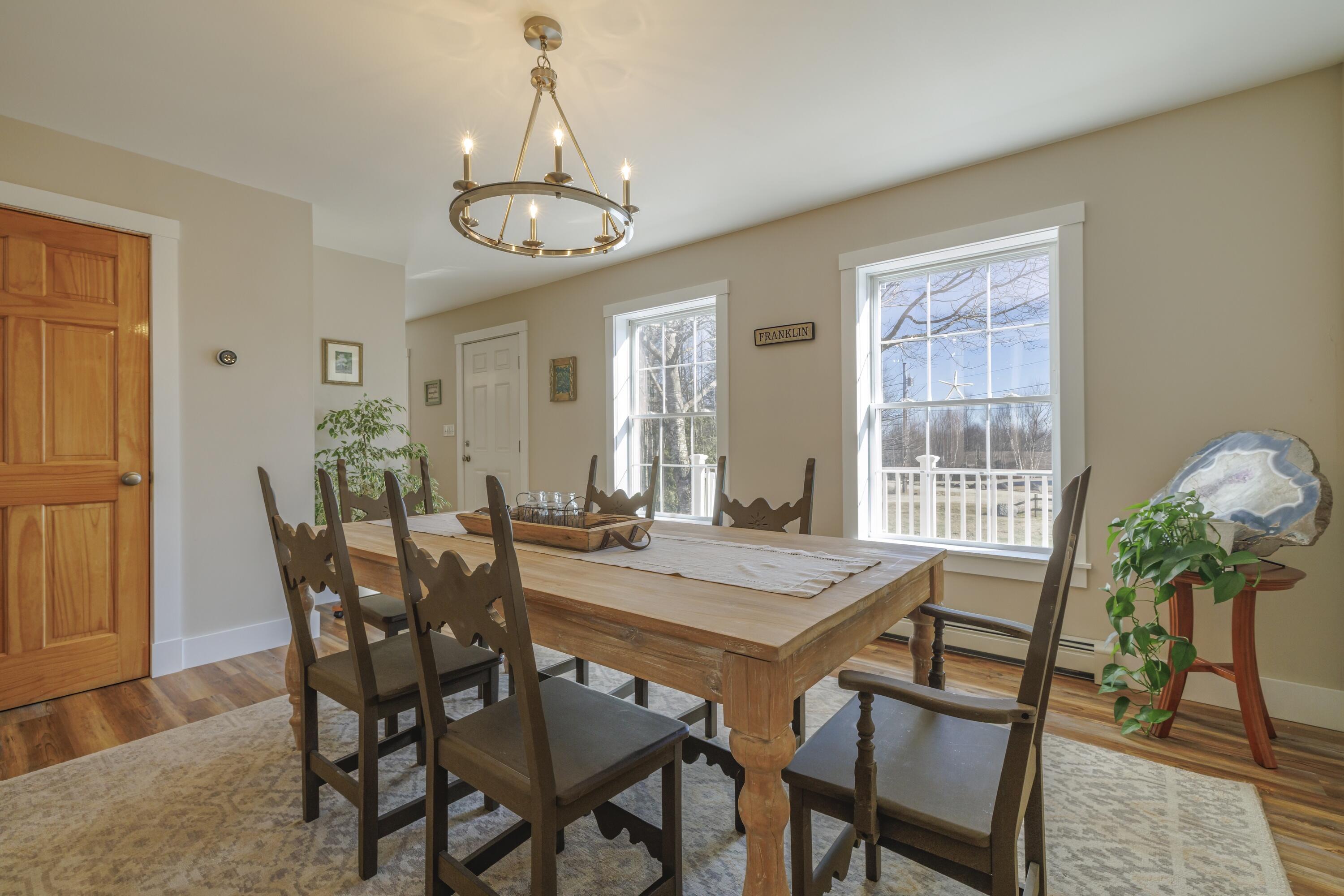 12 Lonely Oak Way