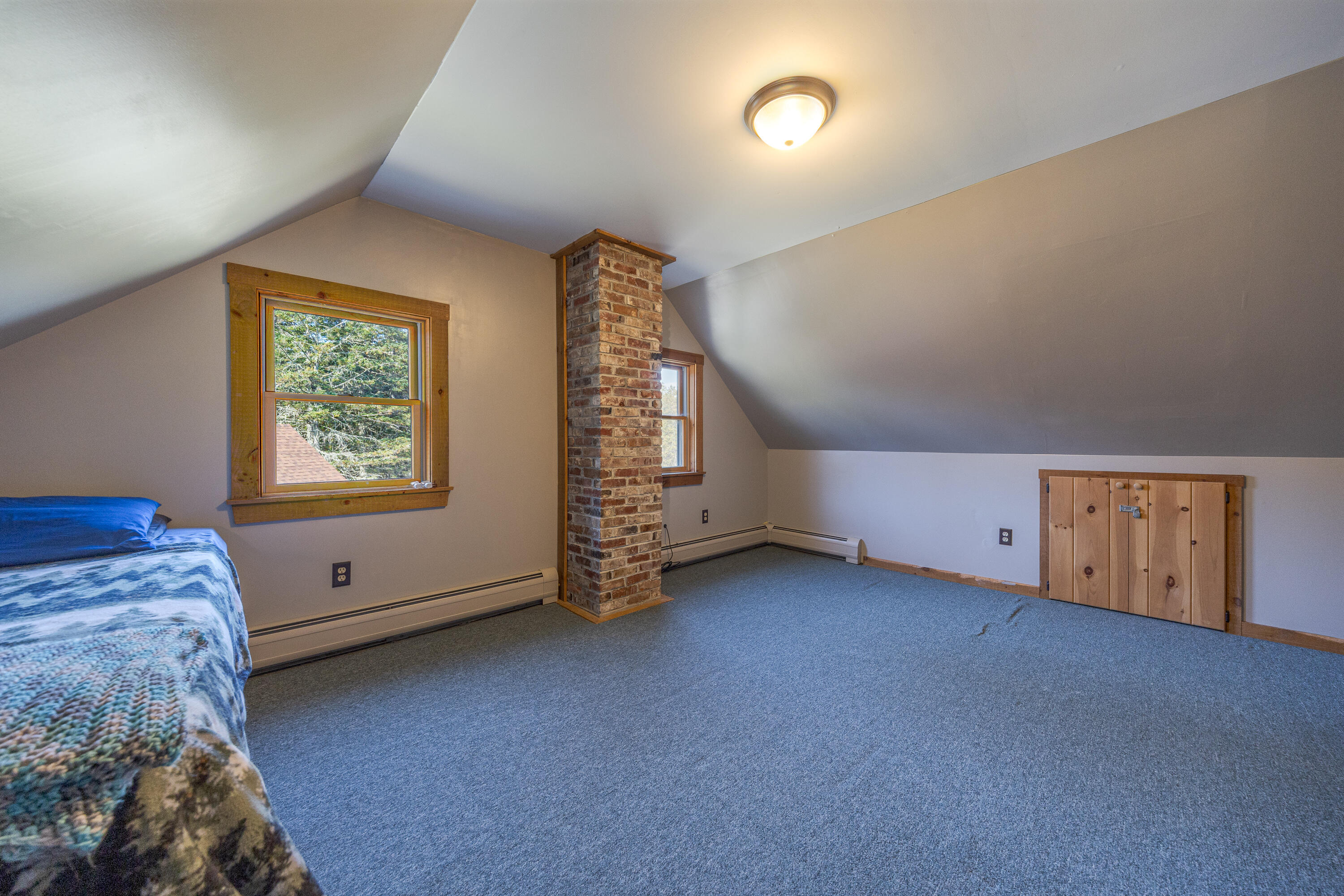 219 Eggemoggin Road