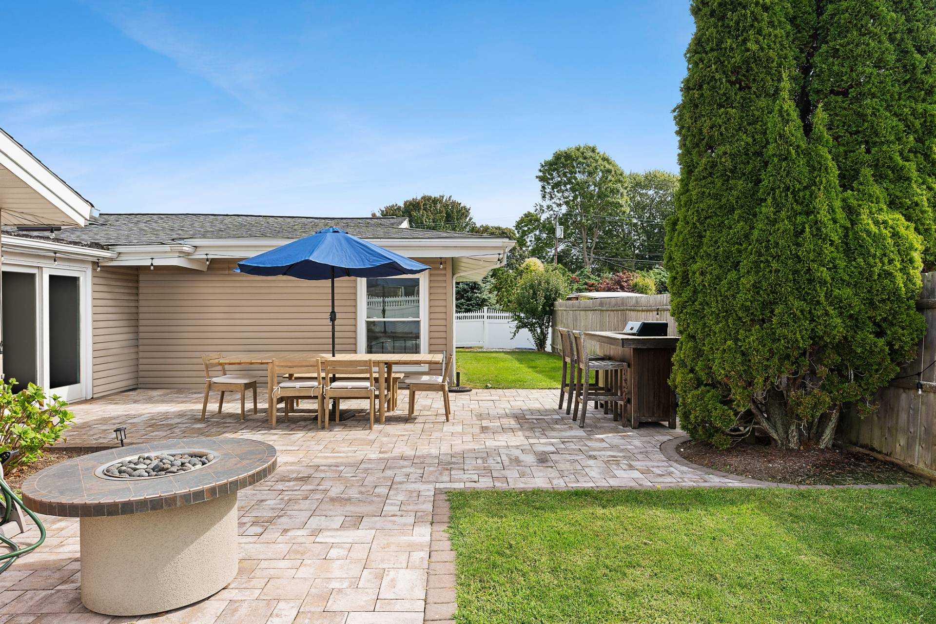 1 Shadbush Road